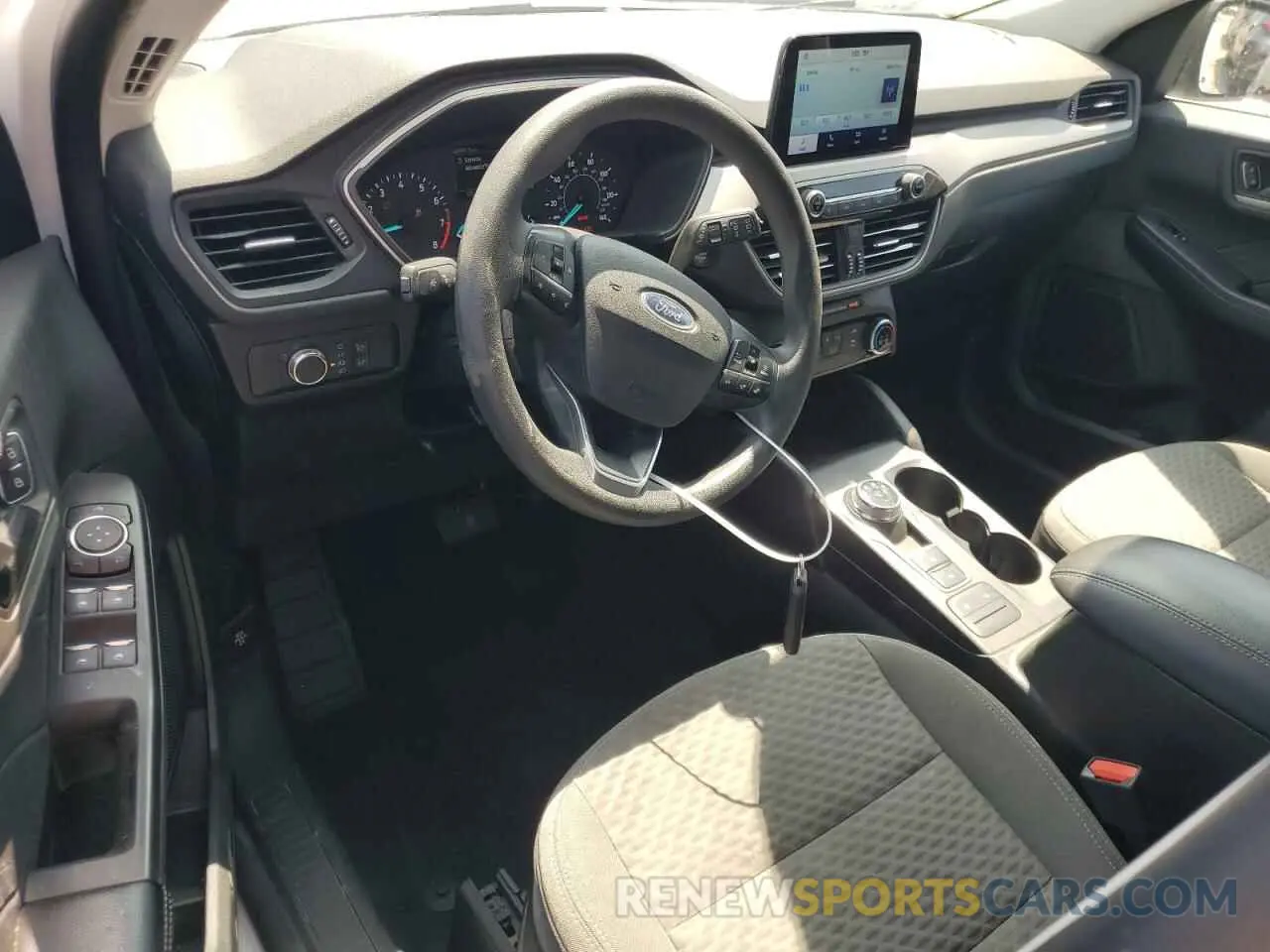 8 Photograph of a damaged car 1FMCU0G61NUA70212 FORD ESCAPE 2022