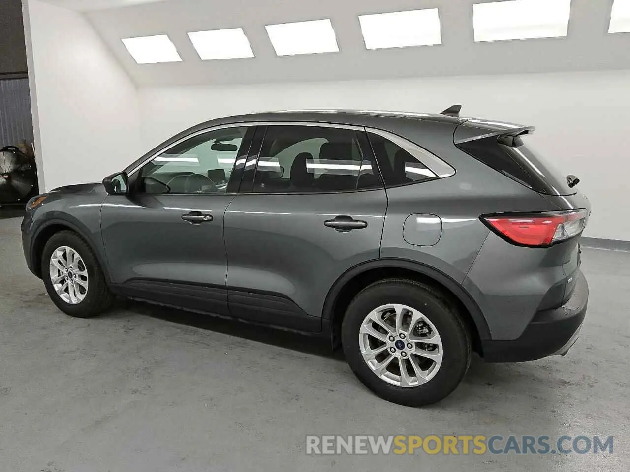 2 Photograph of a damaged car 1FMCU0G61NUA71926 FORD ESCAPE 2022