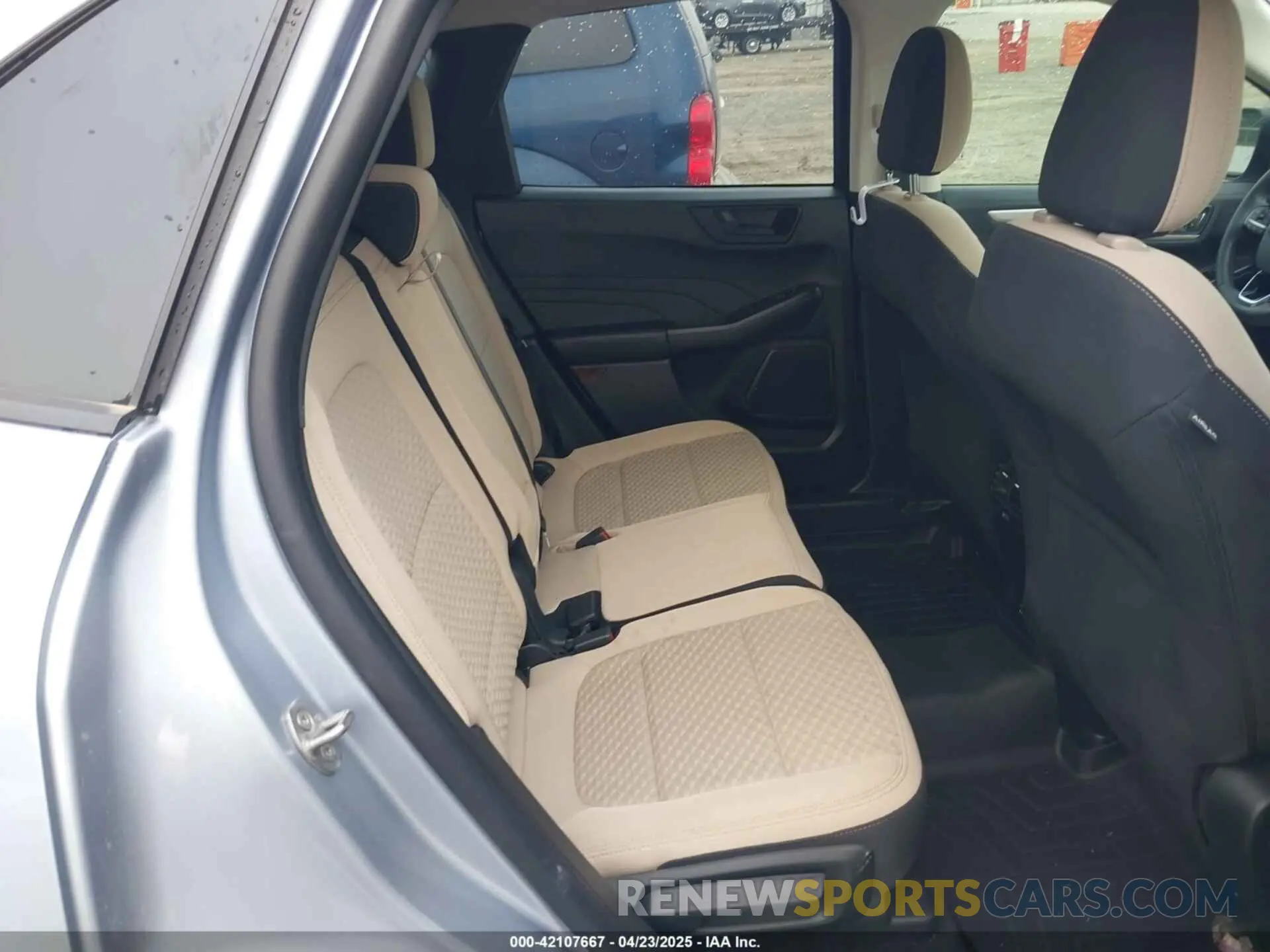 8 Фотография поврежденного автомобиля 1FMCU0G61NUB15746 FORD ESCAPE 2022