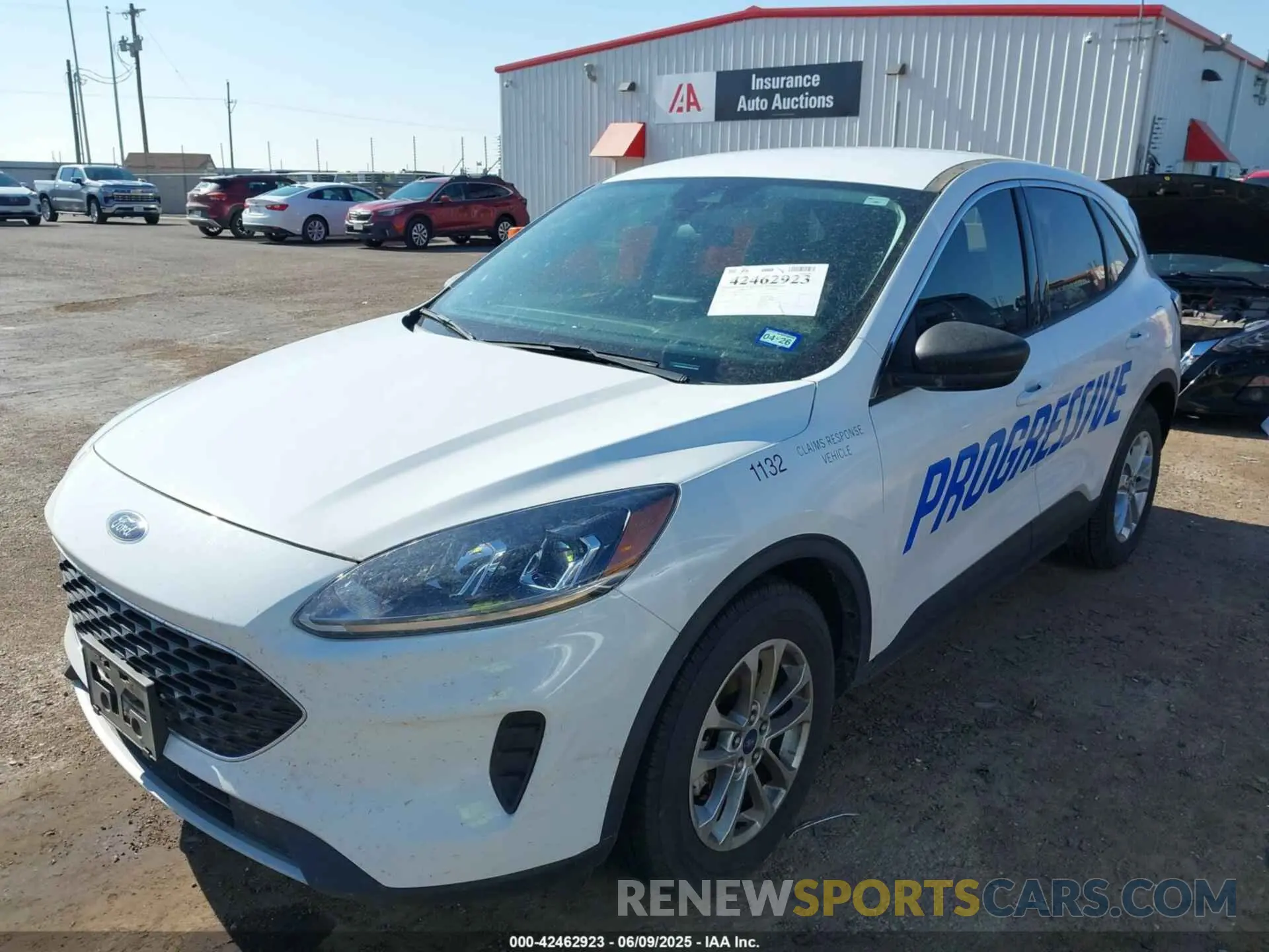 2 Фотография поврежденного автомобиля 1FMCU0G62NUB31132 FORD ESCAPE 2022