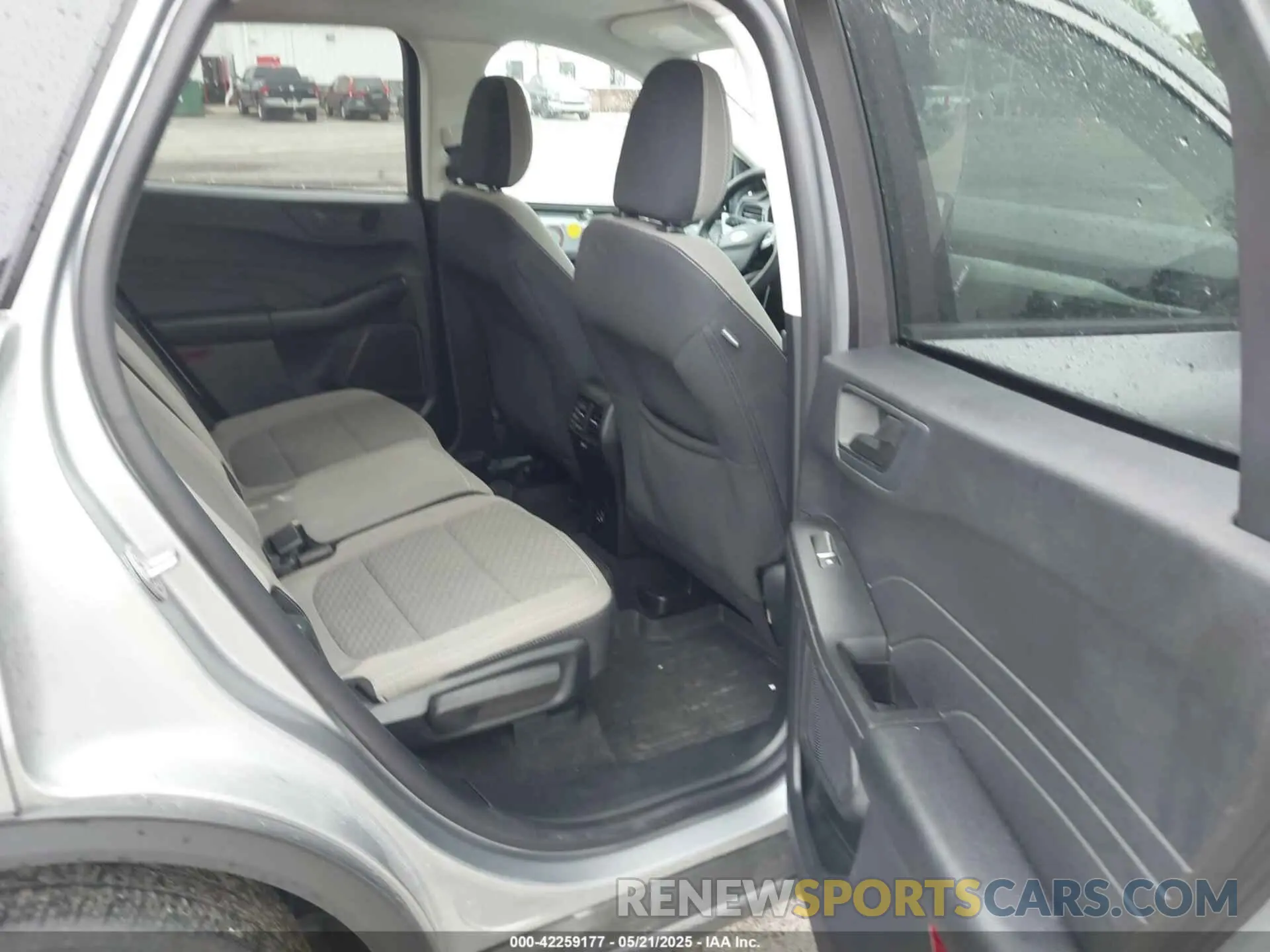 8 Фотография поврежденного автомобиля 1FMCU0G62NUB32670 FORD ESCAPE 2022
