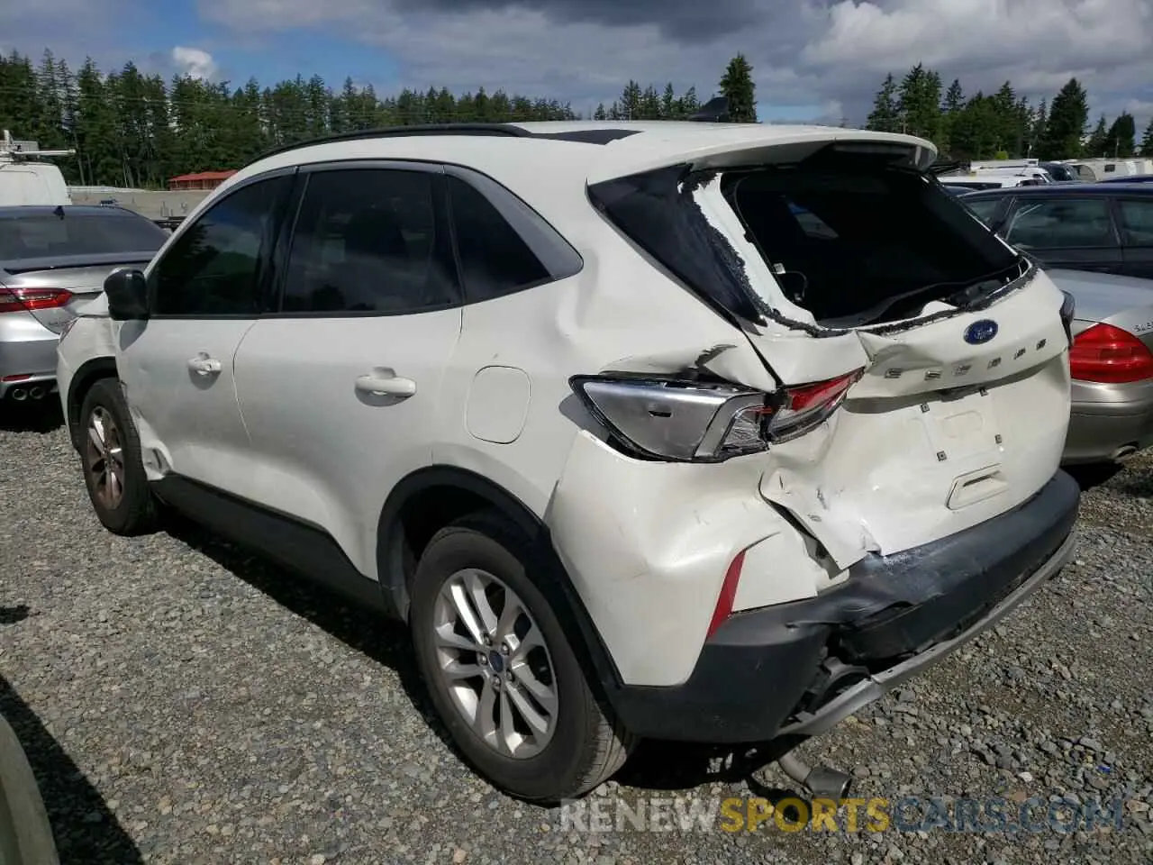 2 Photograph of a damaged car 1FMCU0G62NUB60341 FORD ESCAPE 2022