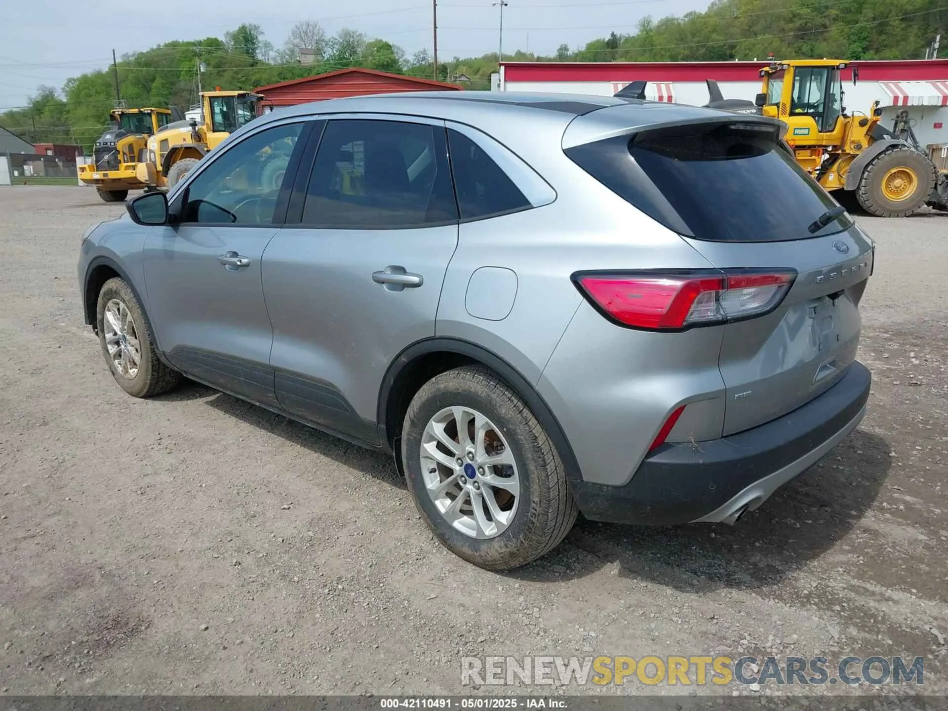 3 Photograph of a damaged car 1FMCU0G62NUB81349 FORD ESCAPE 2022