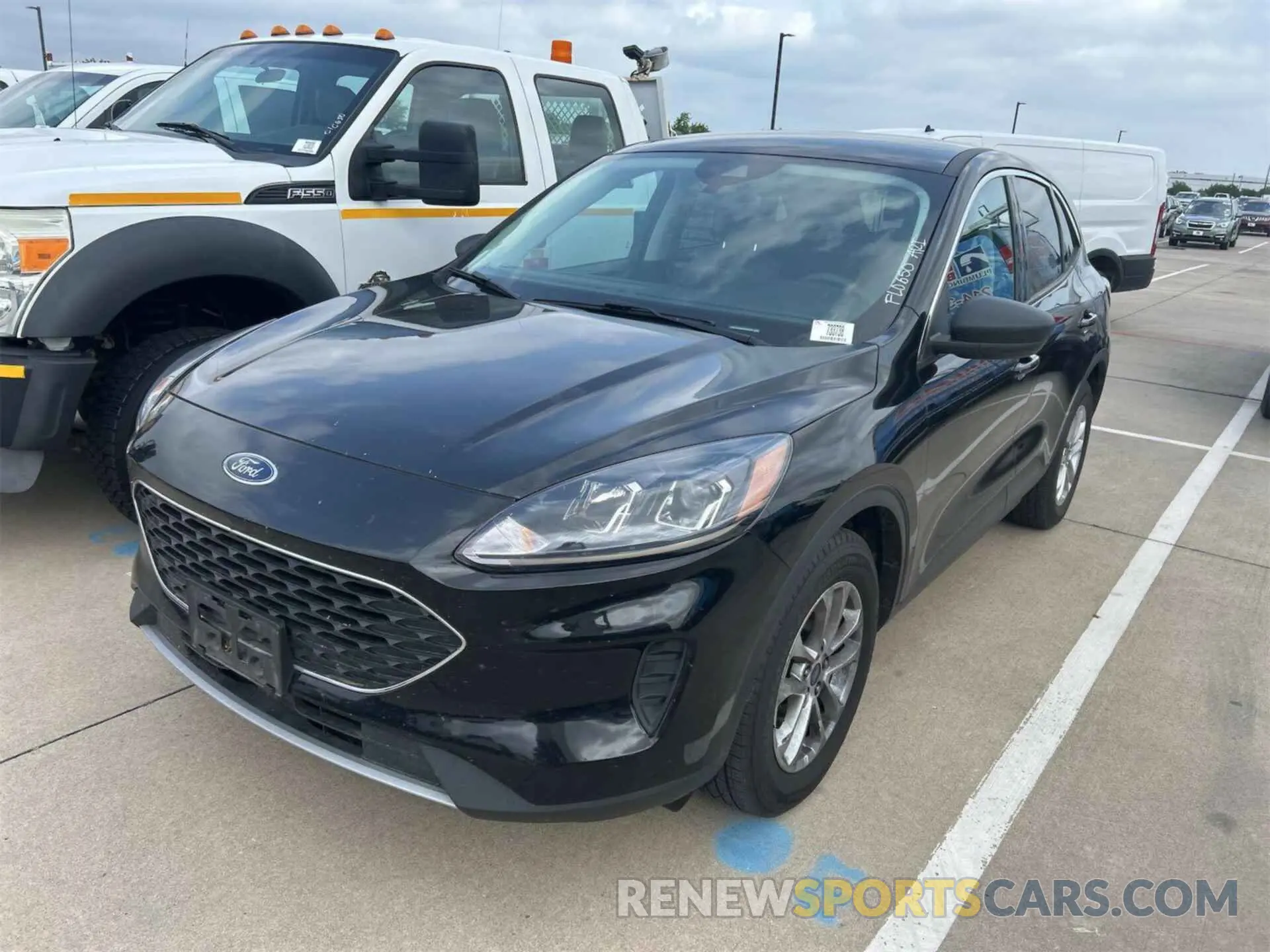 3 Photograph of a damaged car 1FMCU0G63NUB55889 FORD ESCAPE 2022