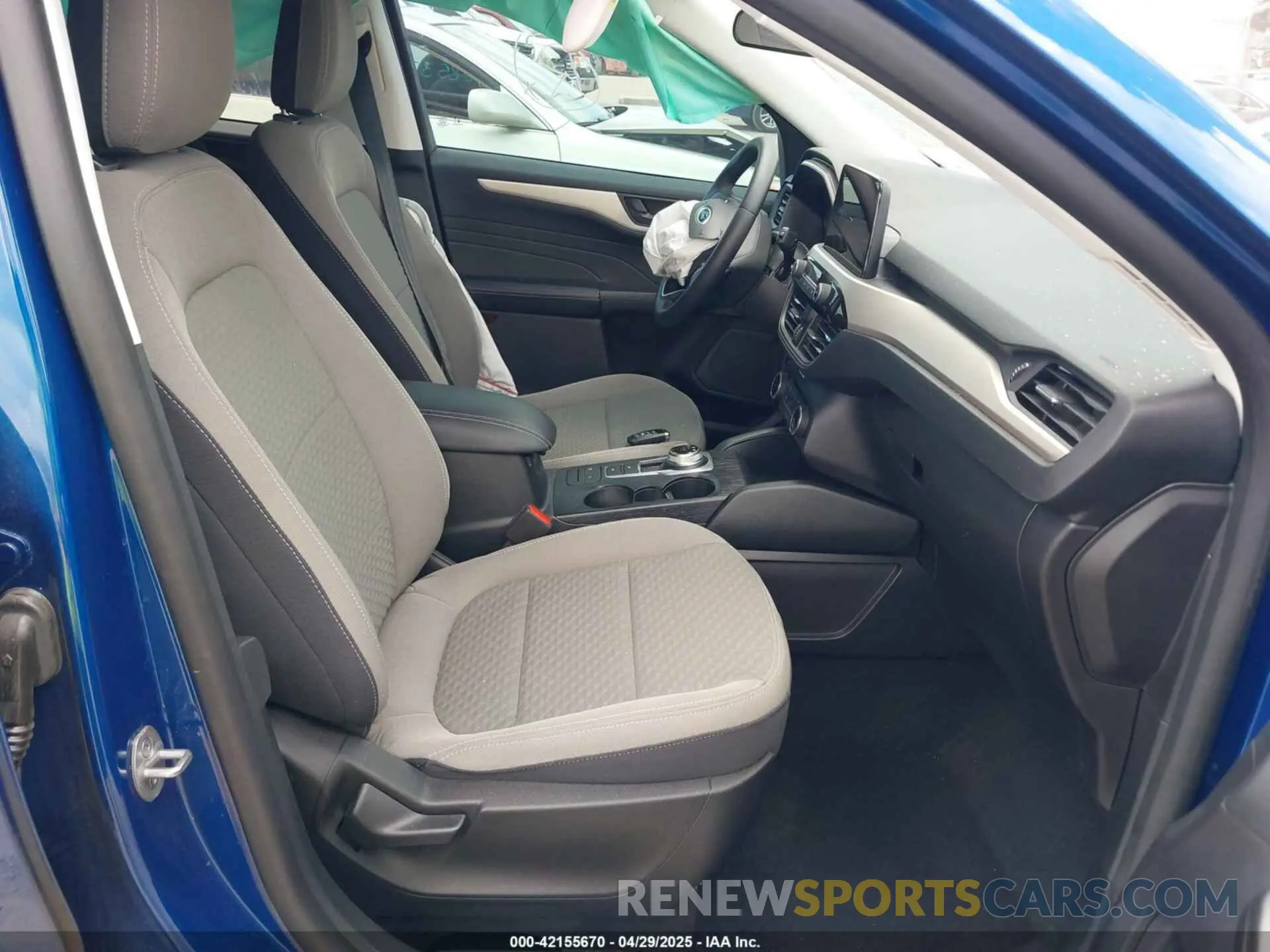 5 Фотография поврежденного автомобиля 1FMCU0G63NUB59442 FORD ESCAPE 2022