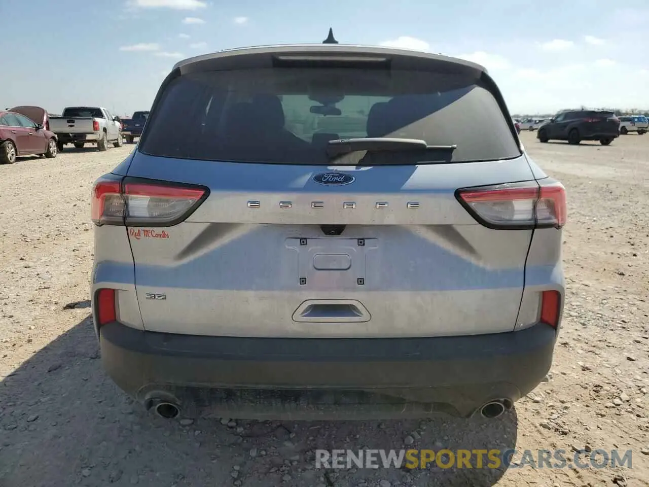 6 Photograph of a damaged car 1FMCU0G64NUA89272 FORD ESCAPE 2022