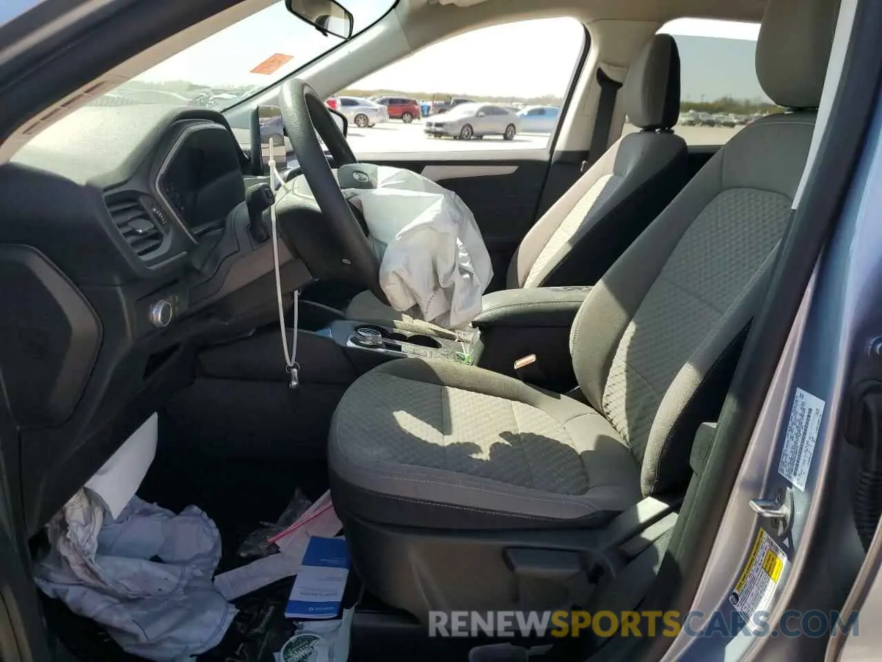 7 Photograph of a damaged car 1FMCU0G64NUA89272 FORD ESCAPE 2022