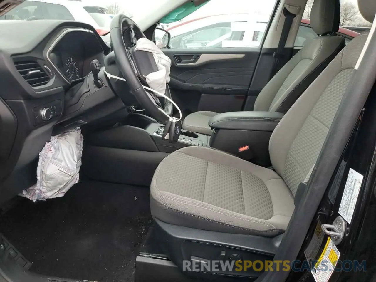7 Фотография поврежденного автомобиля 1FMCU0G65NUA35298 FORD ESCAPE 2022
