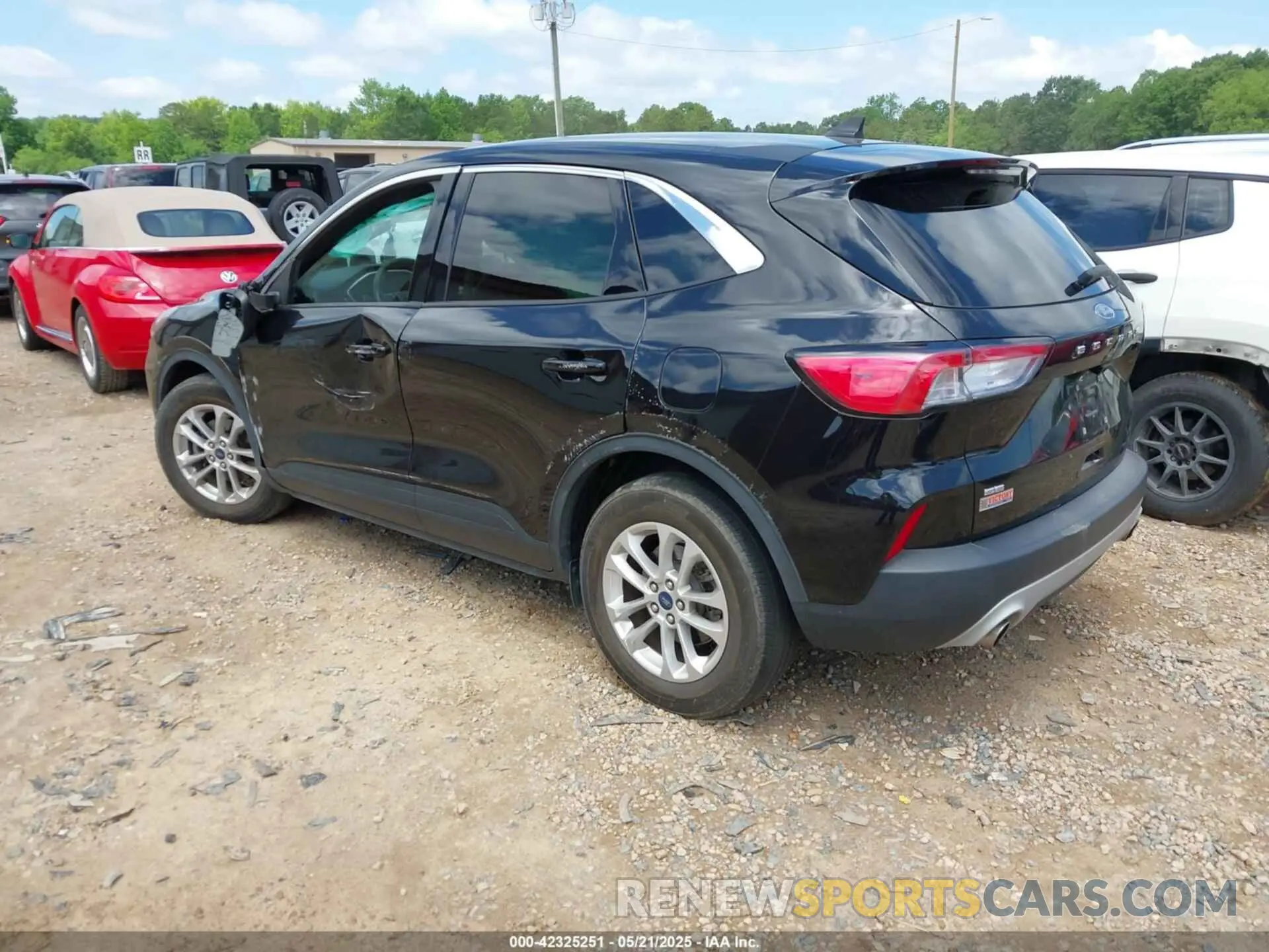 3 Фотография поврежденного автомобиля 1FMCU0G65NUA54496 FORD ESCAPE 2022