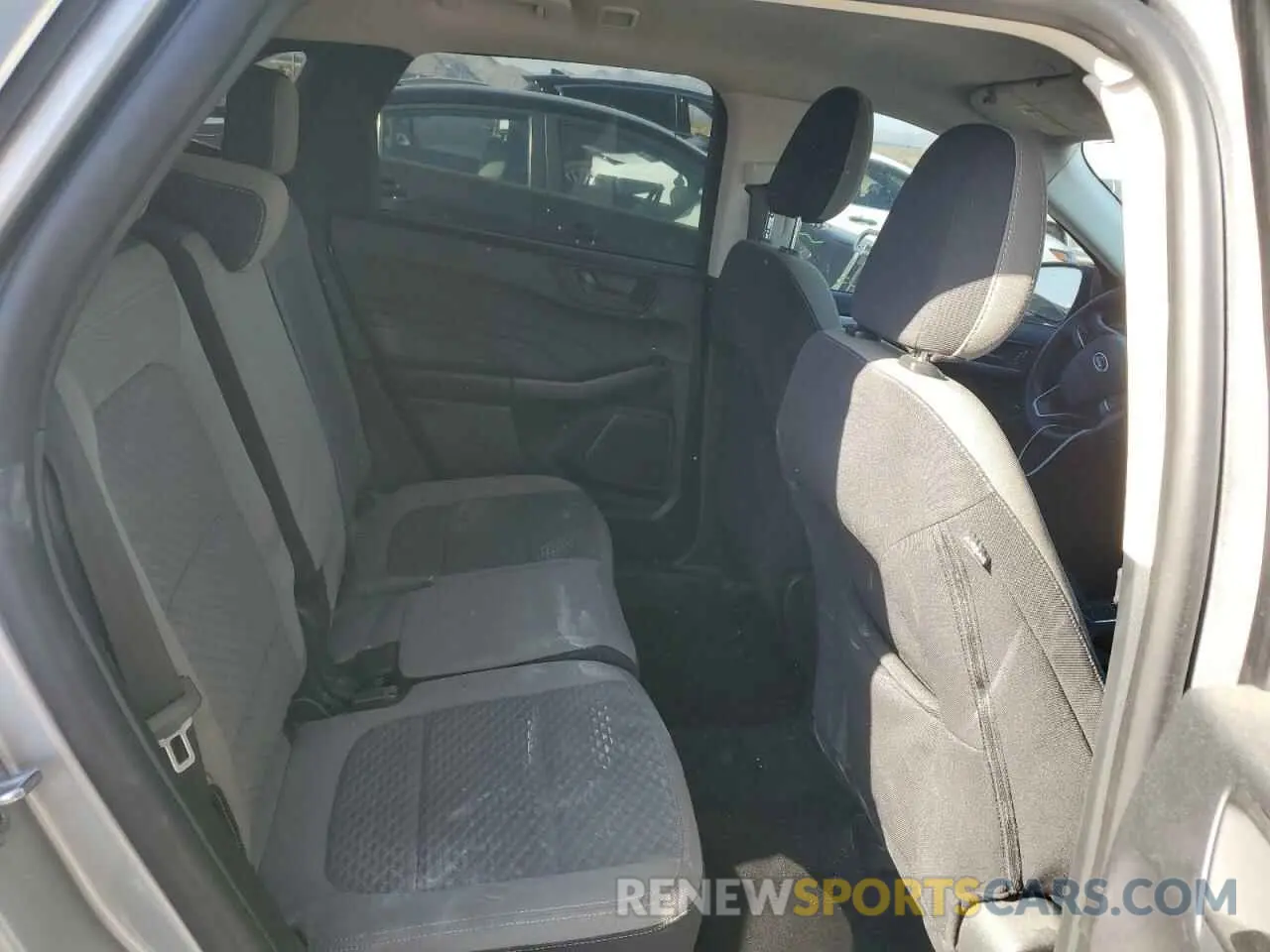 10 Фотография поврежденного автомобиля 1FMCU0G65NUB00120 FORD ESCAPE 2022