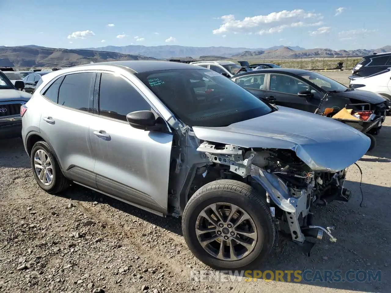 4 Фотография поврежденного автомобиля 1FMCU0G65NUB00120 FORD ESCAPE 2022