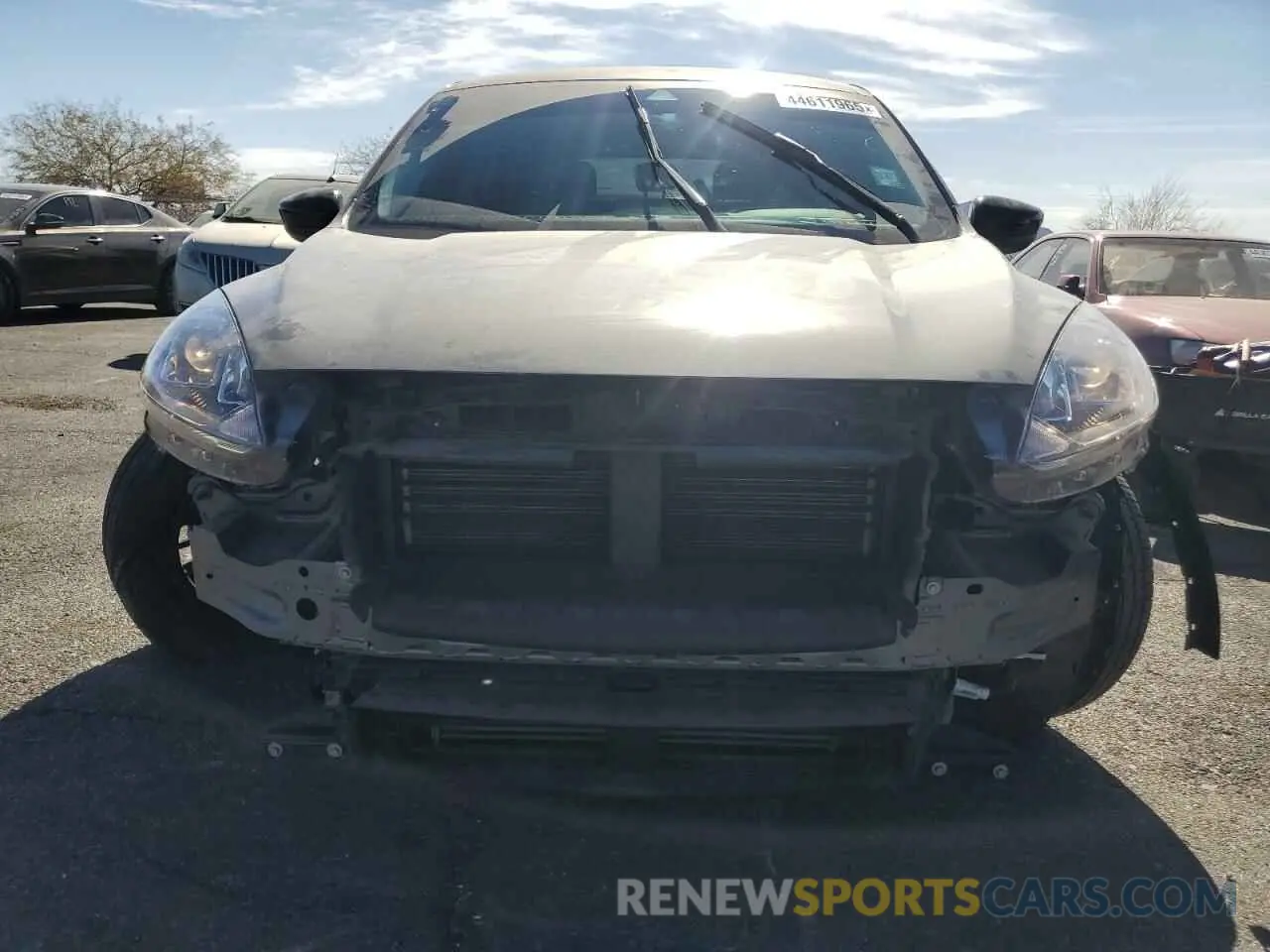 5 Photograph of a damaged car 1FMCU0G65NUB62066 FORD ESCAPE 2022