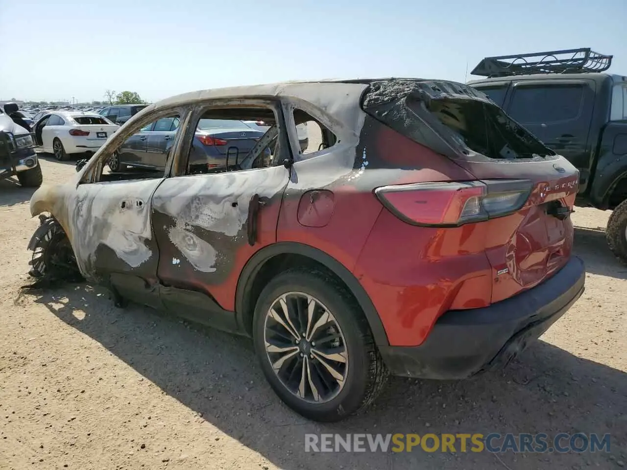 2 Photograph of a damaged car 1FMCU0G66NUA04920 FORD ESCAPE 2022