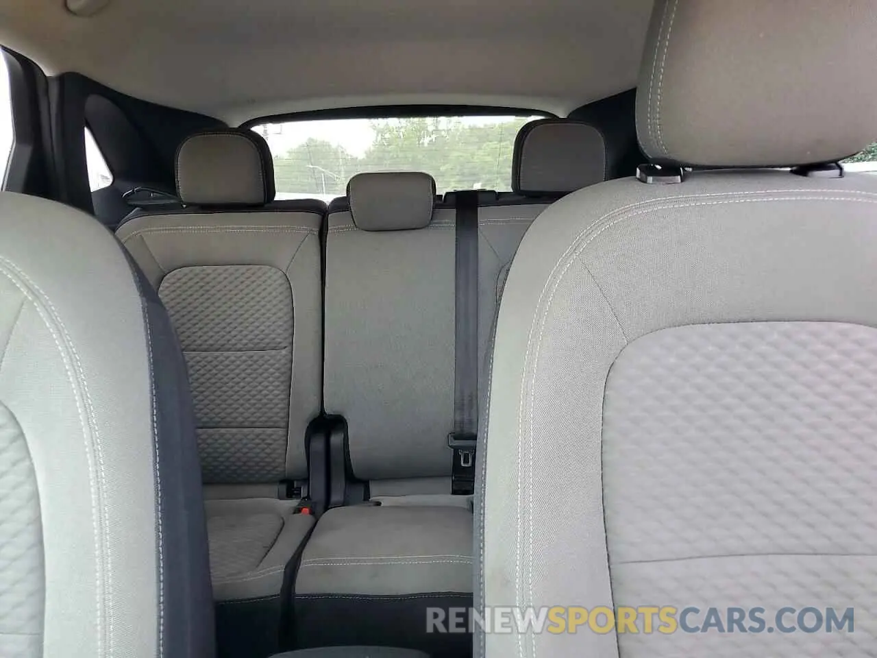 10 Фотография поврежденного автомобиля 1FMCU0G66NUA46634 FORD ESCAPE 2022