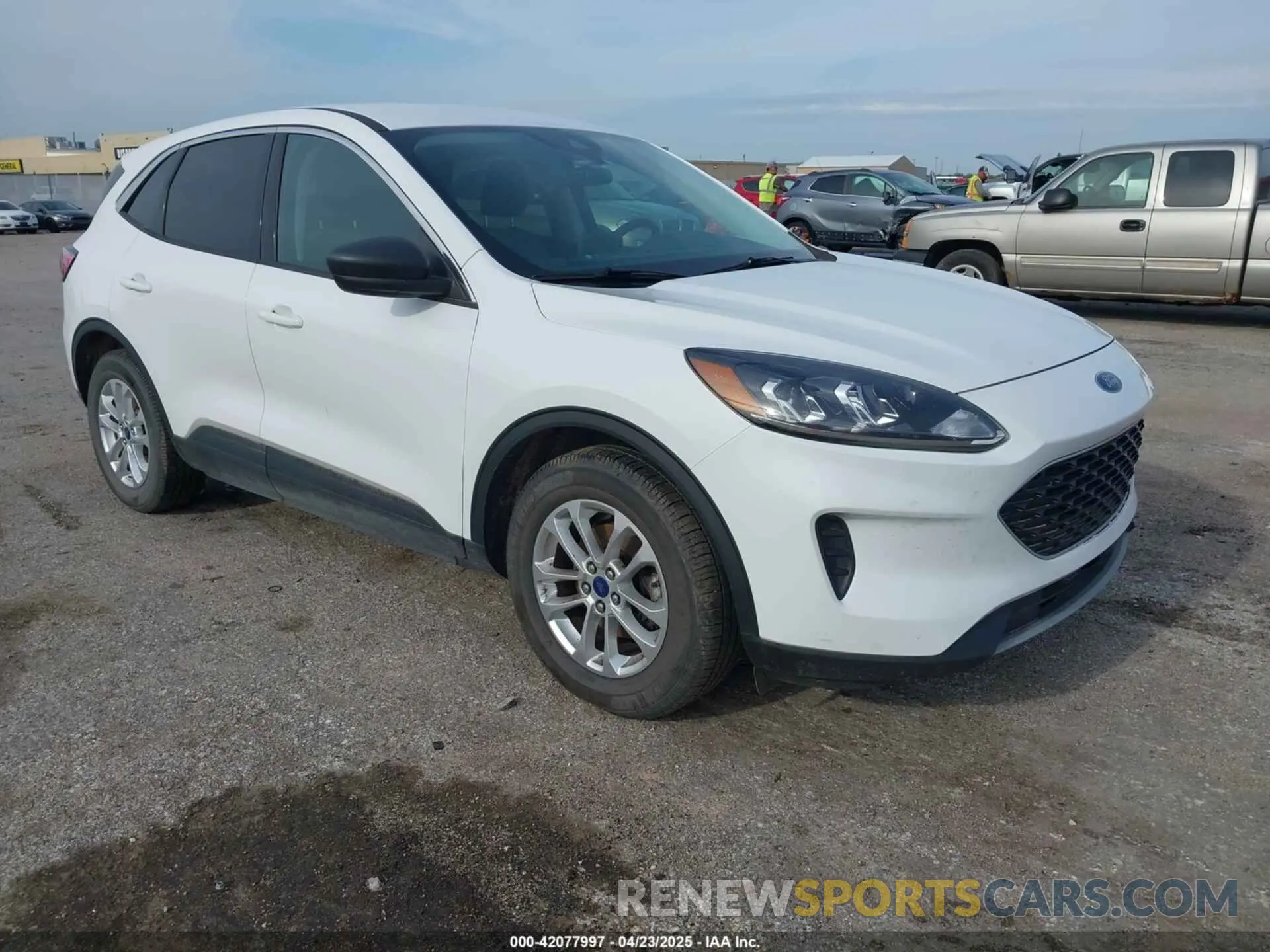 1 Фотография поврежденного автомобиля 1FMCU0G66NUB01020 FORD ESCAPE 2022