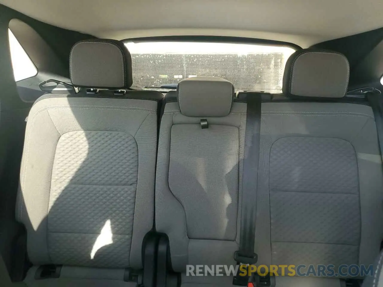 10 Фотография поврежденного автомобиля 1FMCU0G66NUB29934 FORD ESCAPE 2022