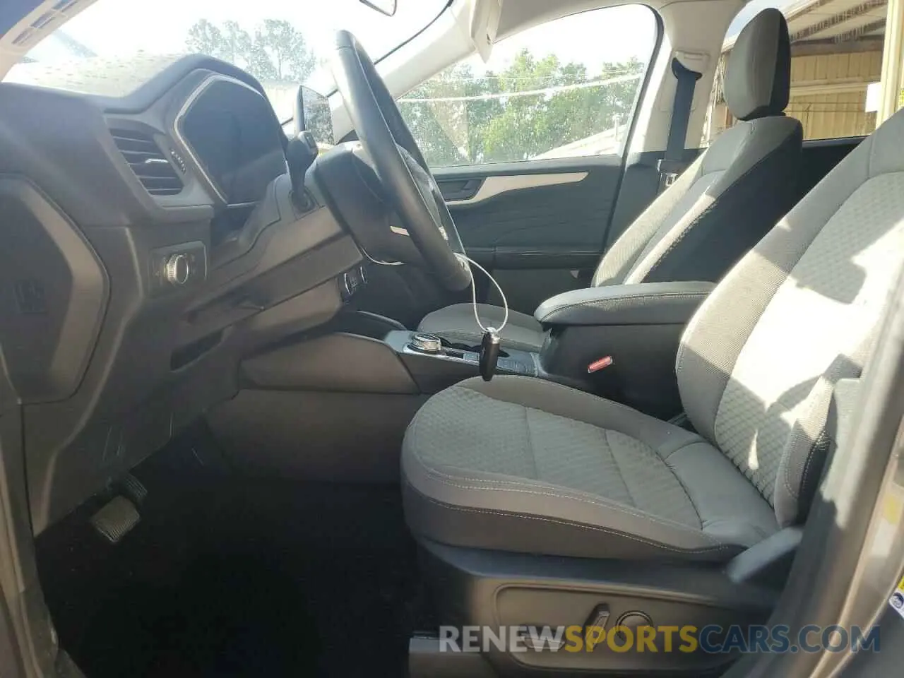 7 Фотография поврежденного автомобиля 1FMCU0G66NUB29934 FORD ESCAPE 2022