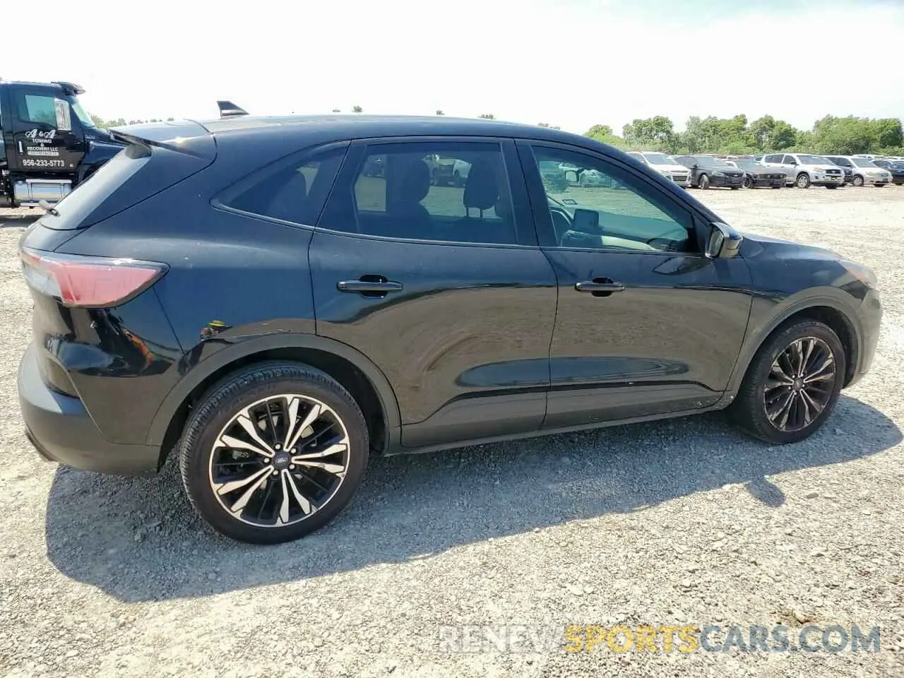 3 Photograph of a damaged car 1FMCU0G66NUB39377 FORD ESCAPE 2022