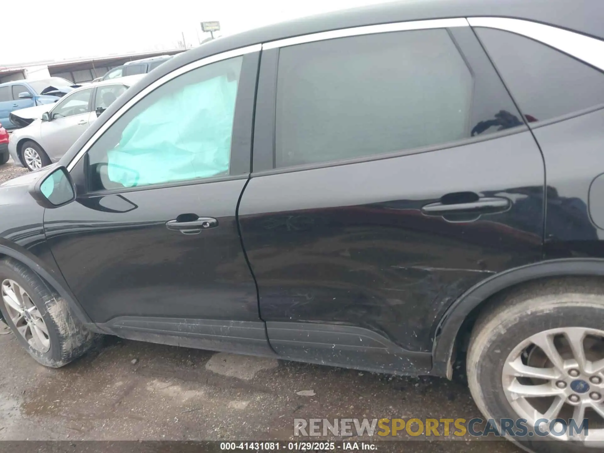 13 Photograph of a damaged car 1FMCU0G67NUA55813 FORD ESCAPE 2022
