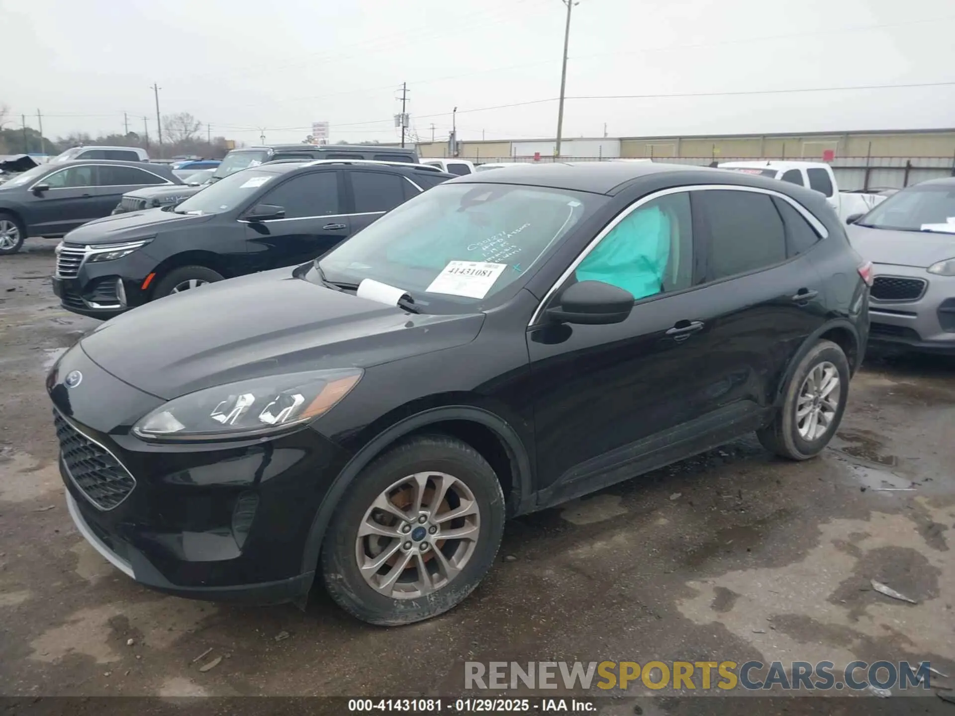 2 Photograph of a damaged car 1FMCU0G67NUA55813 FORD ESCAPE 2022