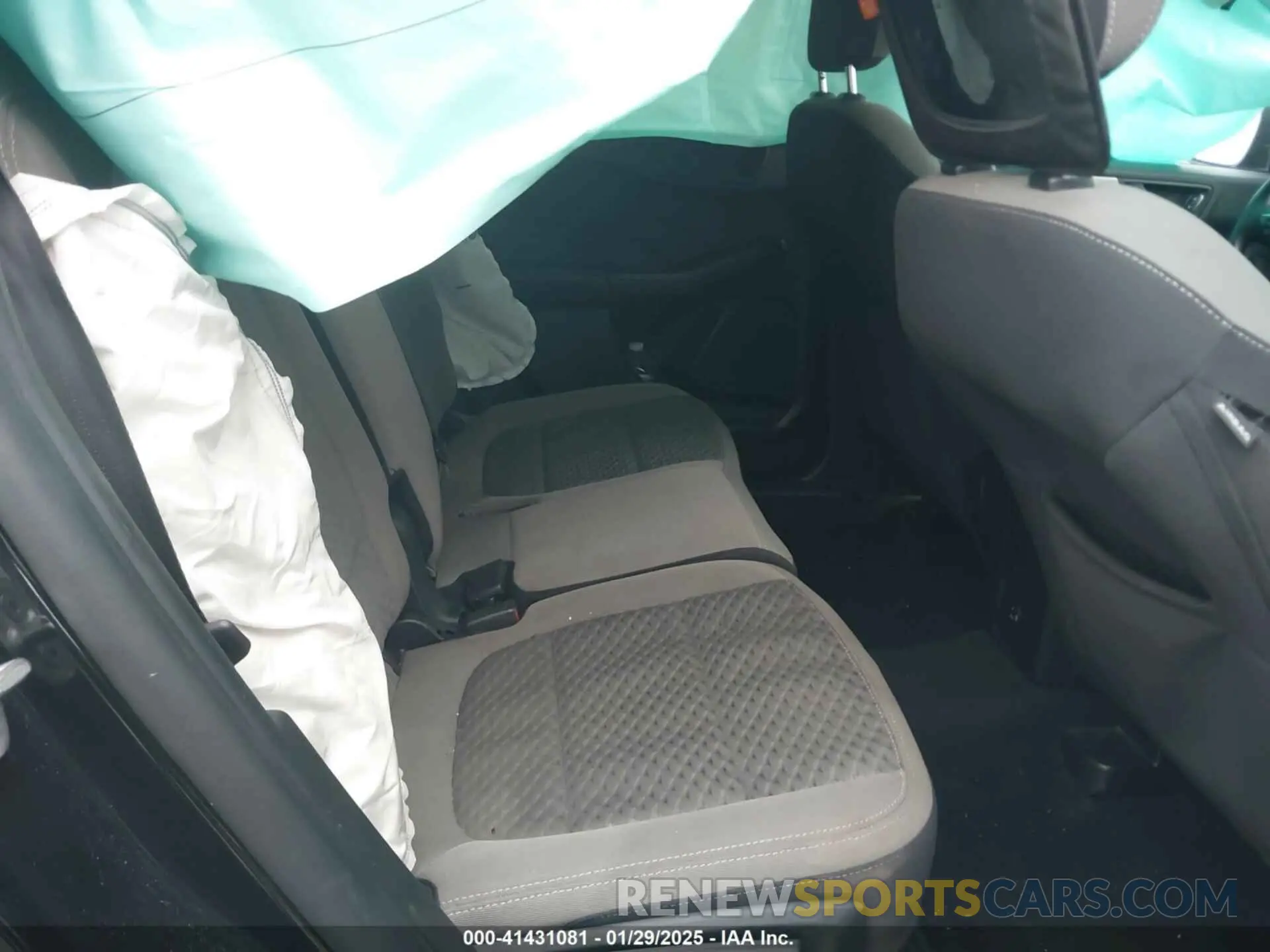 8 Photograph of a damaged car 1FMCU0G67NUA55813 FORD ESCAPE 2022