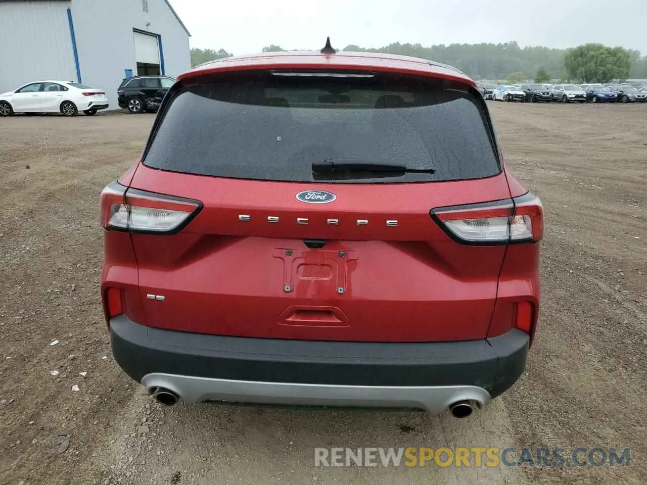 6 Photograph of a damaged car 1FMCU0G67NUB58780 FORD ESCAPE 2022