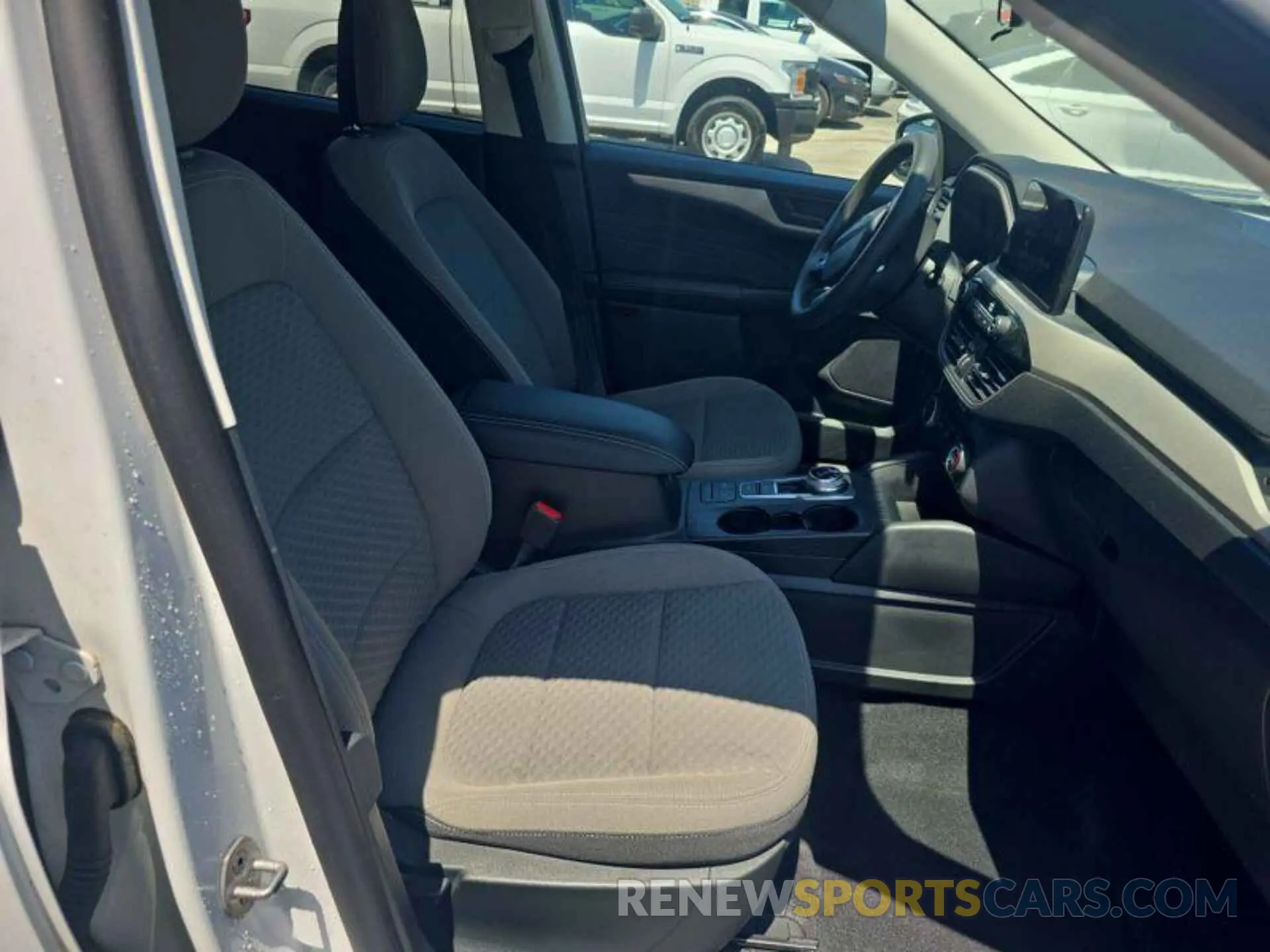 20 Фотография поврежденного автомобиля 1FMCU0G68NUA45601 FORD ESCAPE 2022