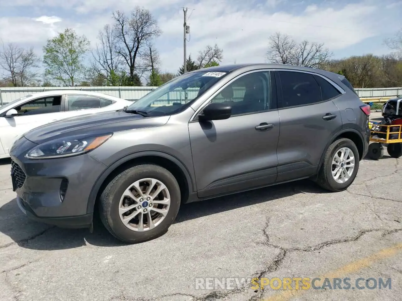 1 Photograph of a damaged car 1FMCU0G69NUA10887 FORD ESCAPE 2022