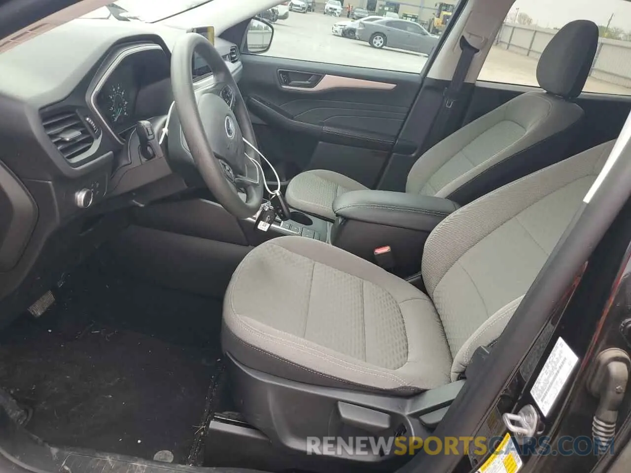 7 Фотография поврежденного автомобиля 1FMCU0G69NUA37801 FORD ESCAPE 2022