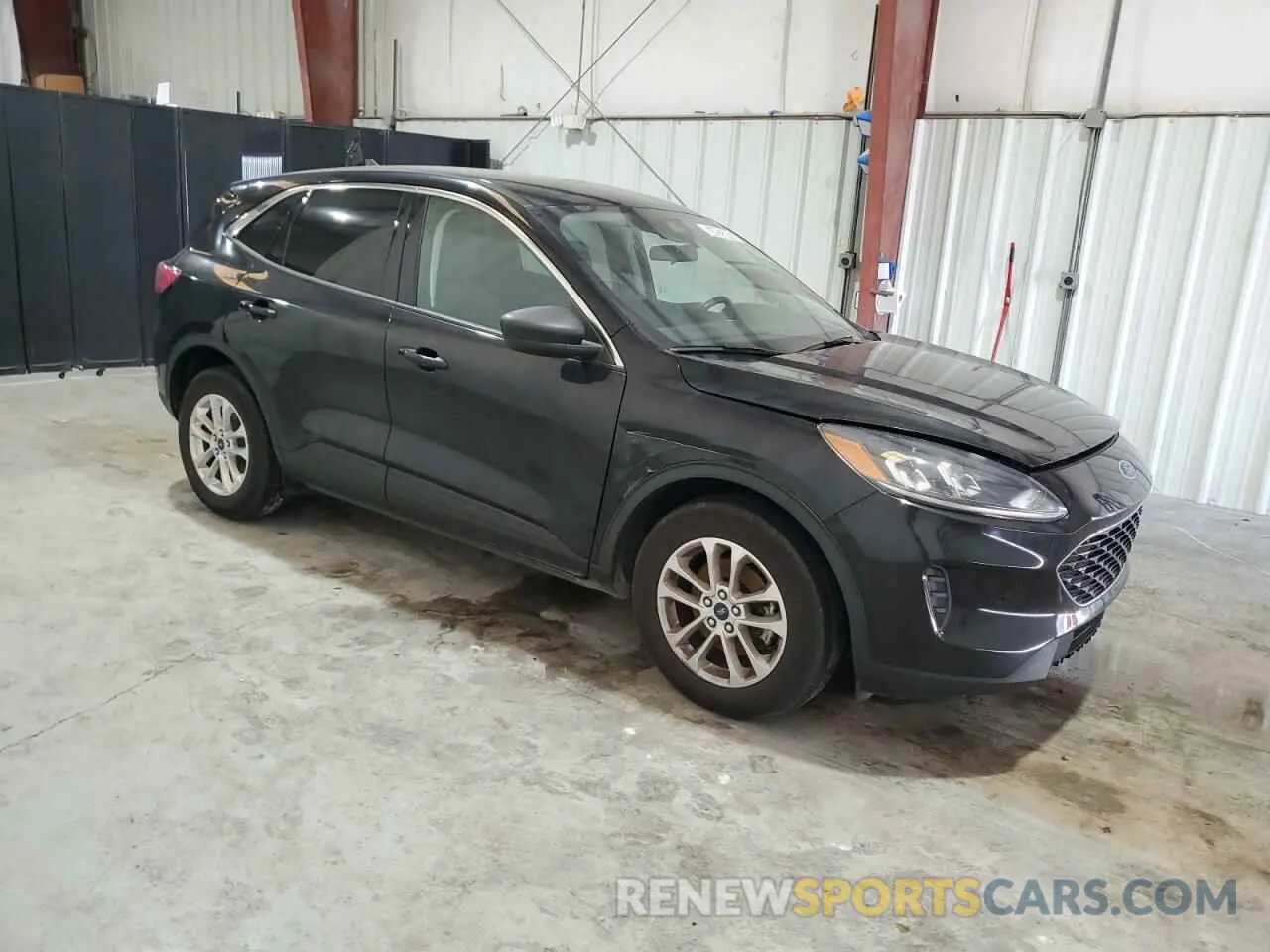 4 Фотография поврежденного автомобиля 1FMCU0G69NUB31936 FORD ESCAPE 2022