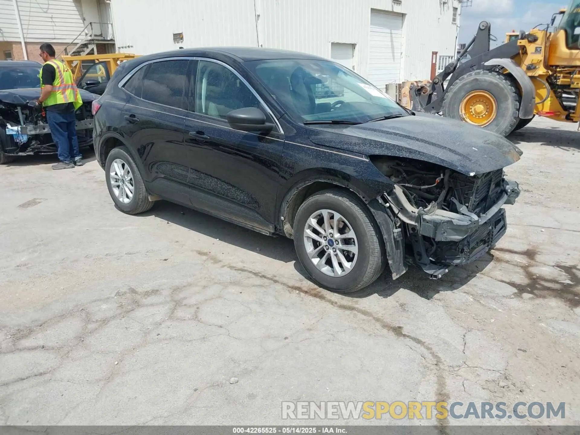 1 Photograph of a damaged car 1FMCU0G69NUB35565 FORD ESCAPE 2022