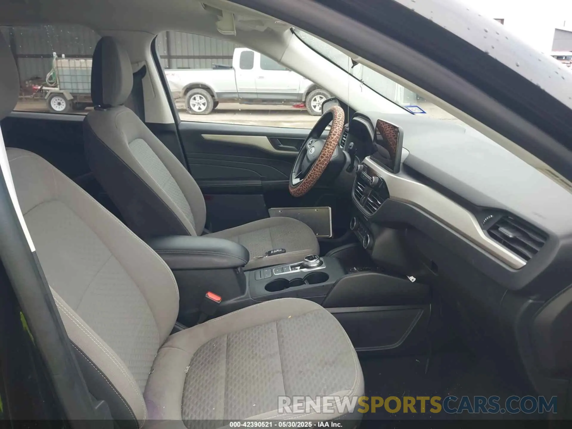 5 Фотография поврежденного автомобиля 1FMCU0G6XNUB18144 FORD ESCAPE 2022