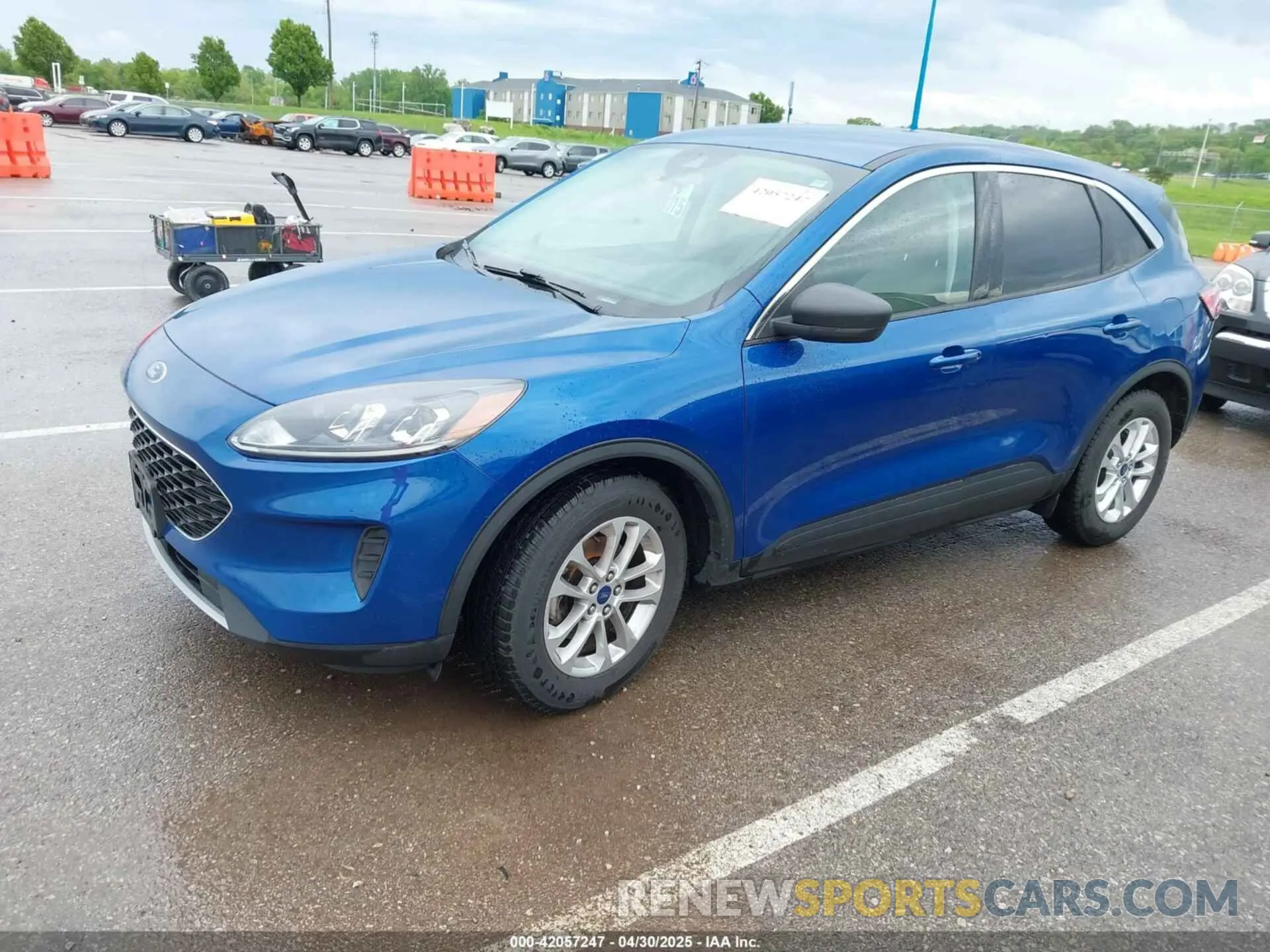 2 Фотография поврежденного автомобиля 1FMCU0G6XNUB39141 FORD ESCAPE 2022