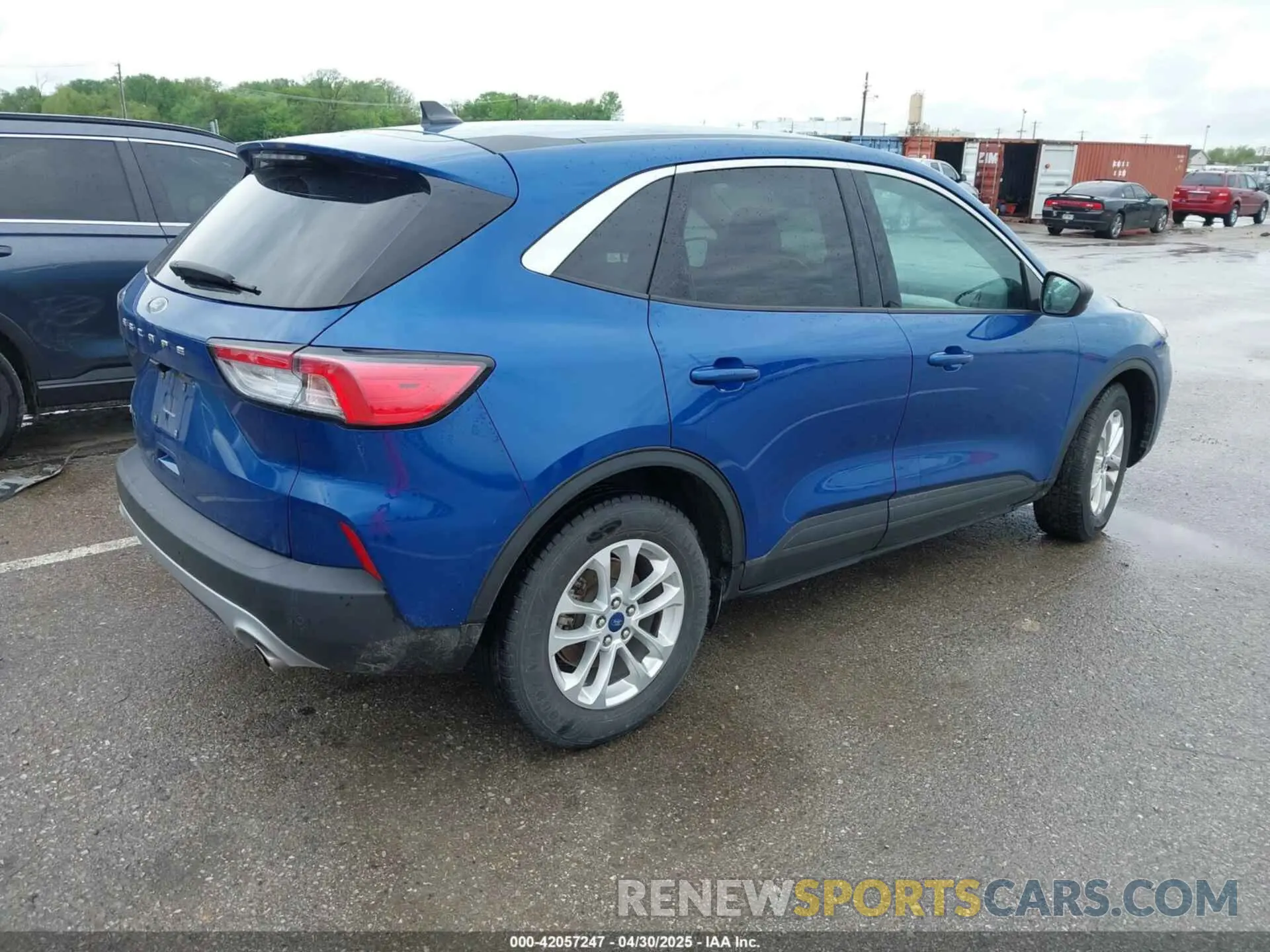 4 Фотография поврежденного автомобиля 1FMCU0G6XNUB39141 FORD ESCAPE 2022