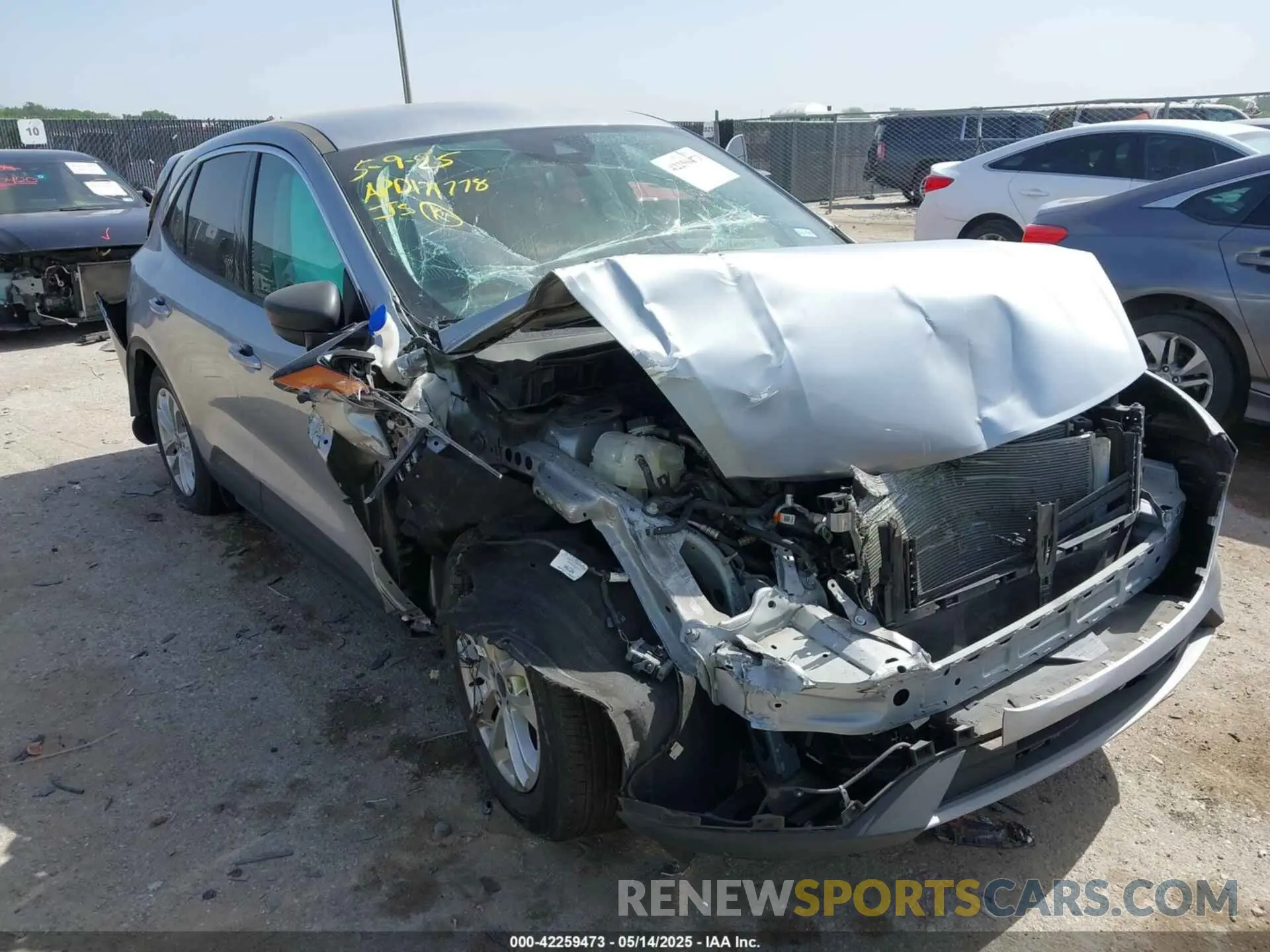 1 Photograph of a damaged car 1FMCU0G6XNUC01282 FORD ESCAPE 2022