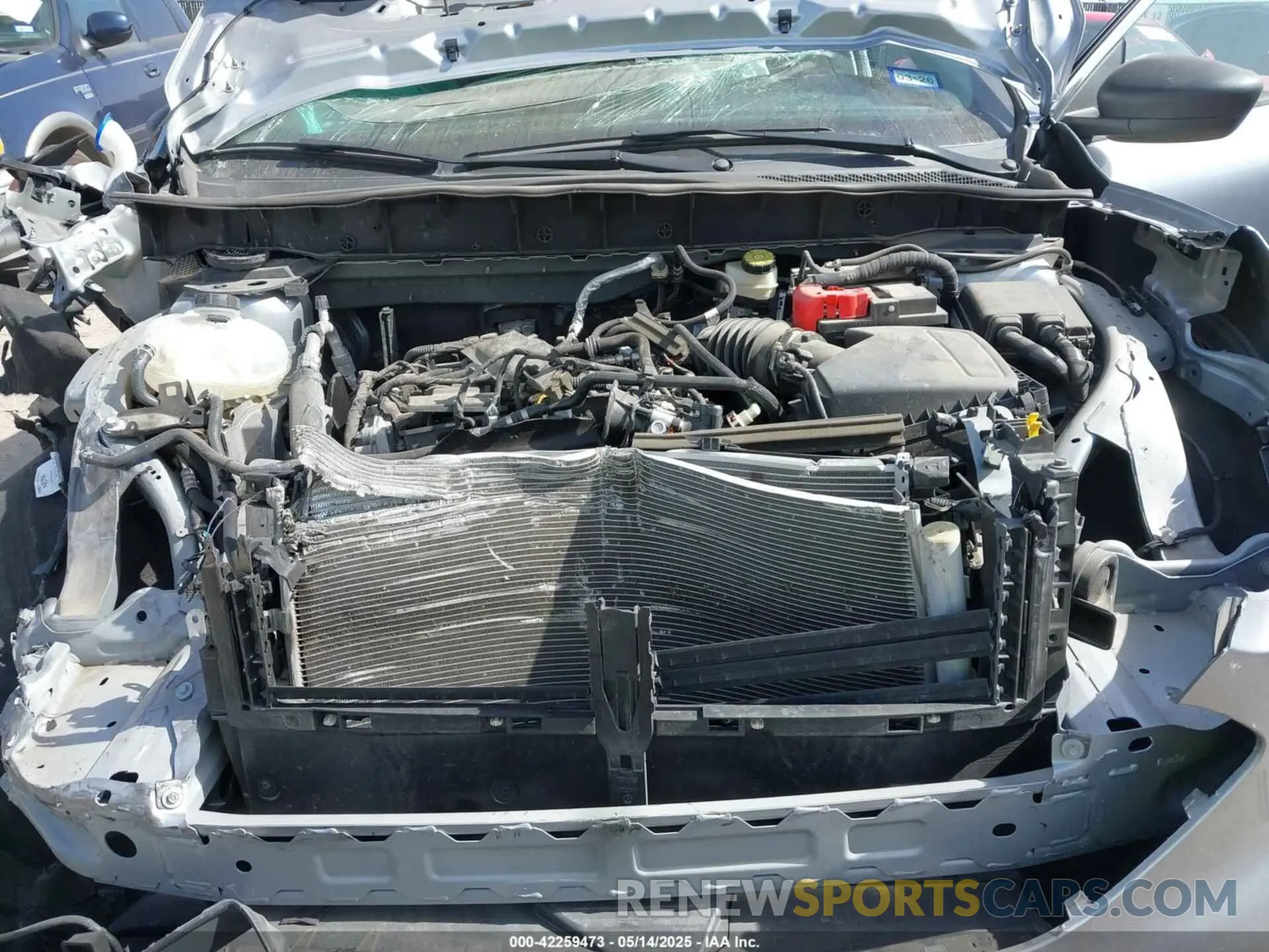 10 Photograph of a damaged car 1FMCU0G6XNUC01282 FORD ESCAPE 2022