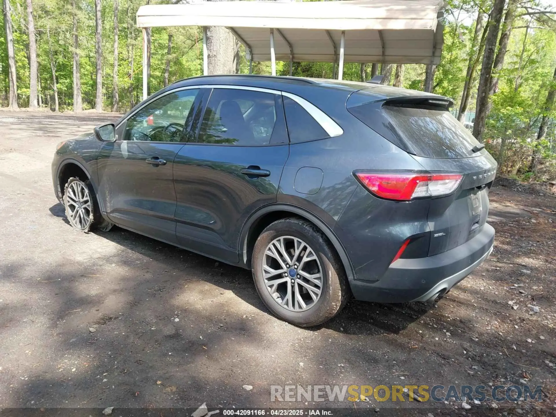 3 Photograph of a damaged car 1FMCU0H60NUA07052 FORD ESCAPE 2022