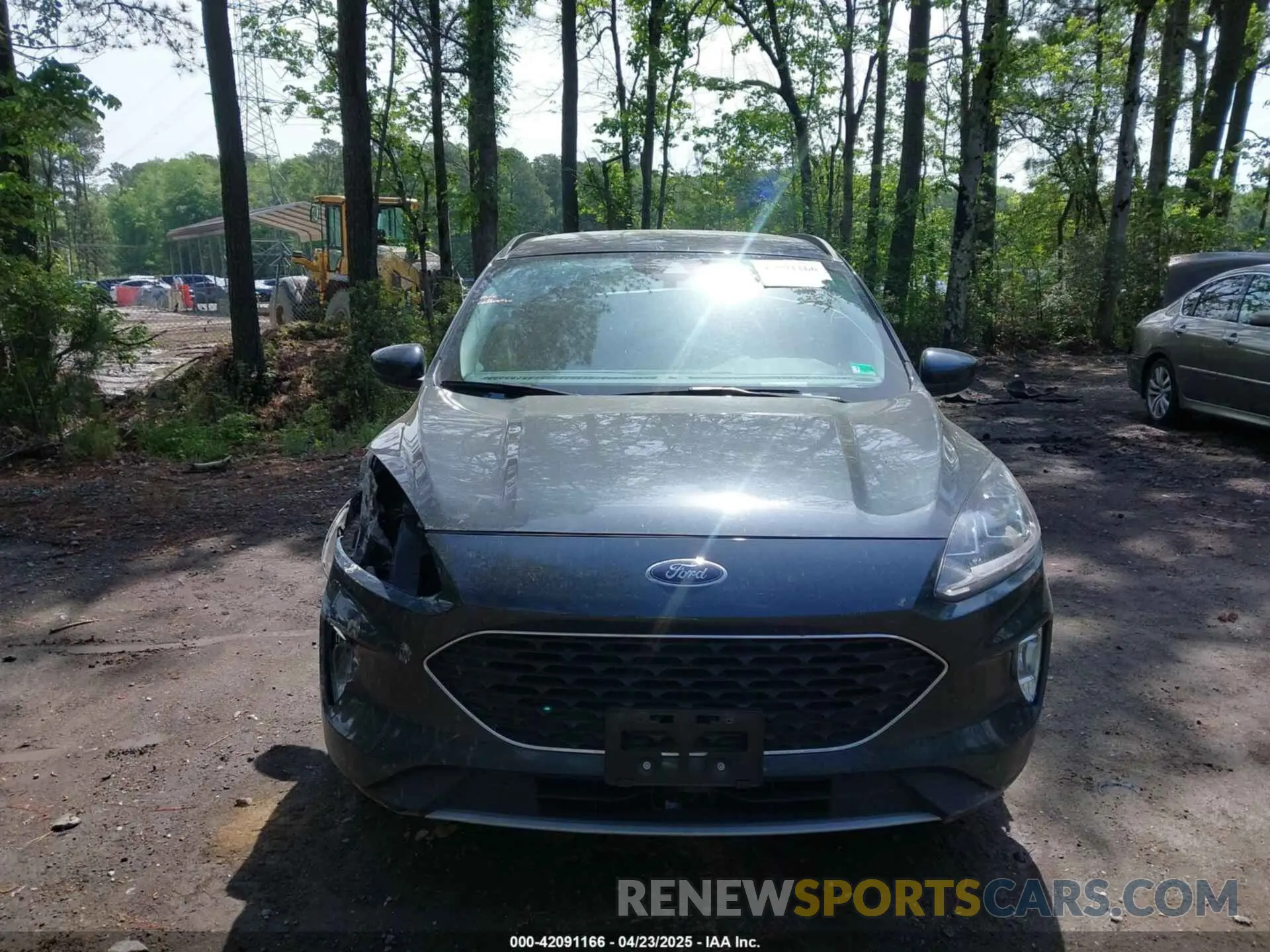 6 Photograph of a damaged car 1FMCU0H60NUA07052 FORD ESCAPE 2022