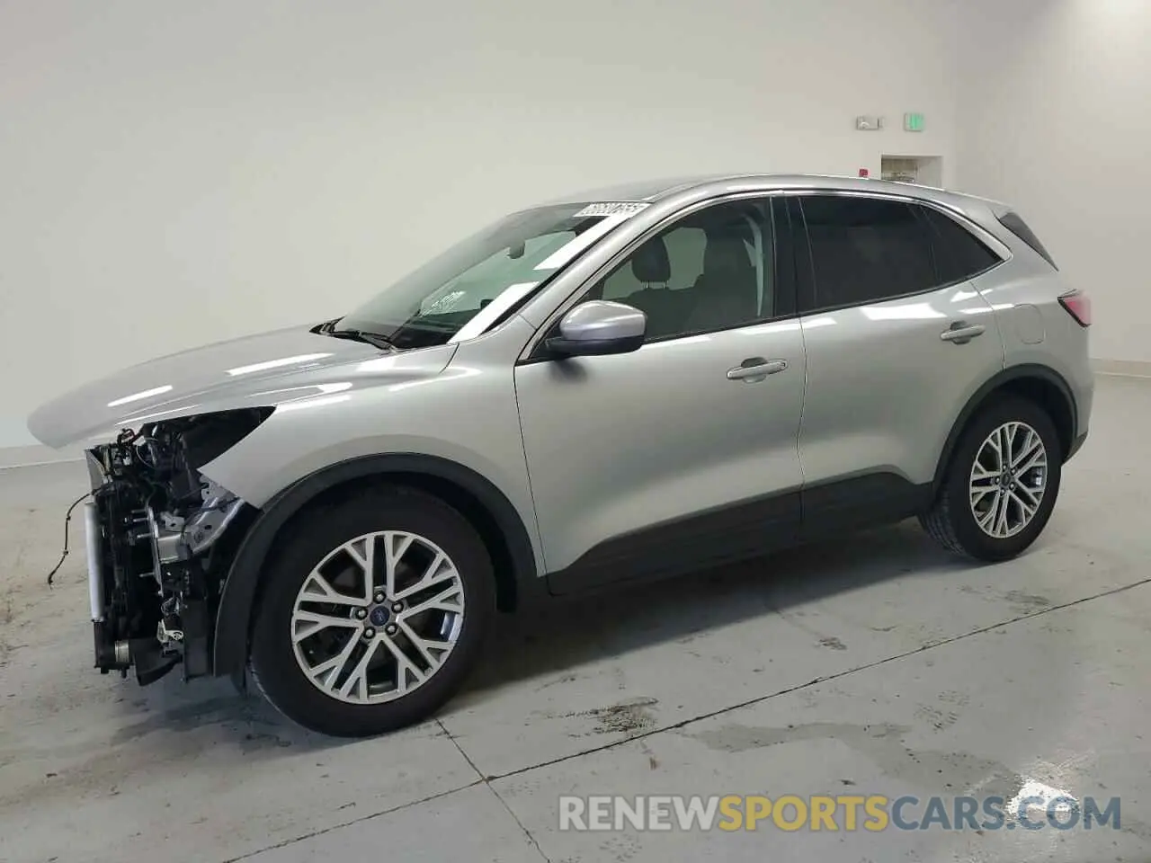 1 Фотография поврежденного автомобиля 1FMCU0H60NUA71771 FORD ESCAPE 2022