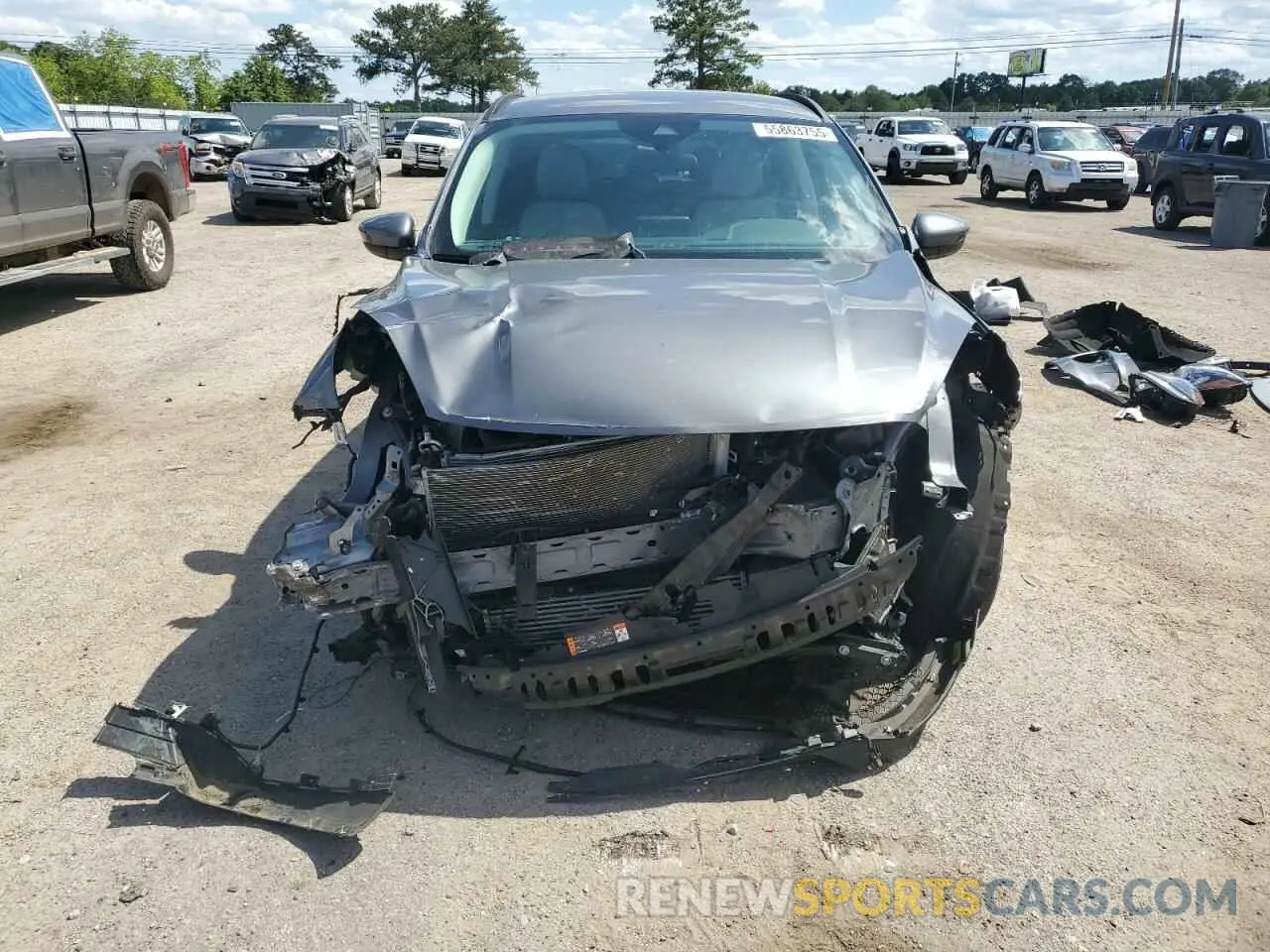 5 Photograph of a damaged car 1FMCU0H60NUB60935 FORD ESCAPE 2022