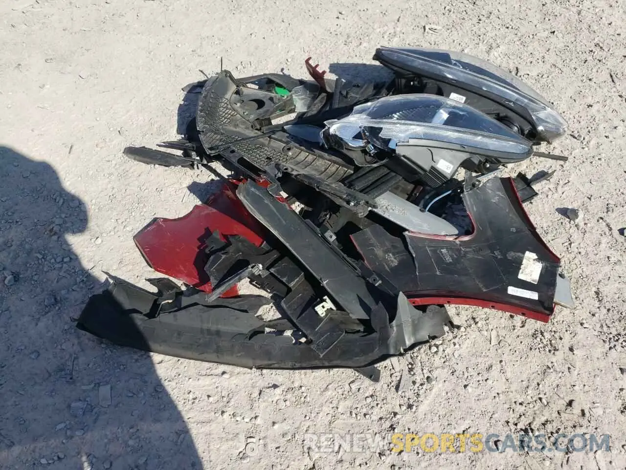 15 Photograph of a damaged car 1FMCU0H61NUA28718 FORD ESCAPE 2022