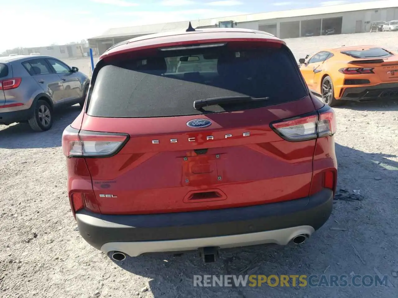 6 Photograph of a damaged car 1FMCU0H61NUA28718 FORD ESCAPE 2022