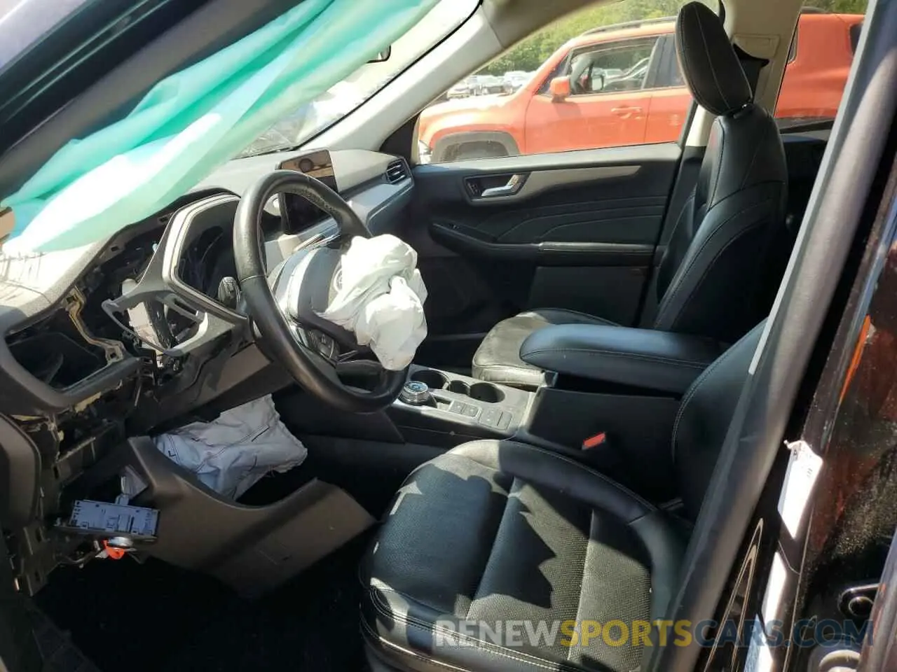 7 Photograph of a damaged car 1FMCU0H61NUA65994 FORD ESCAPE 2022