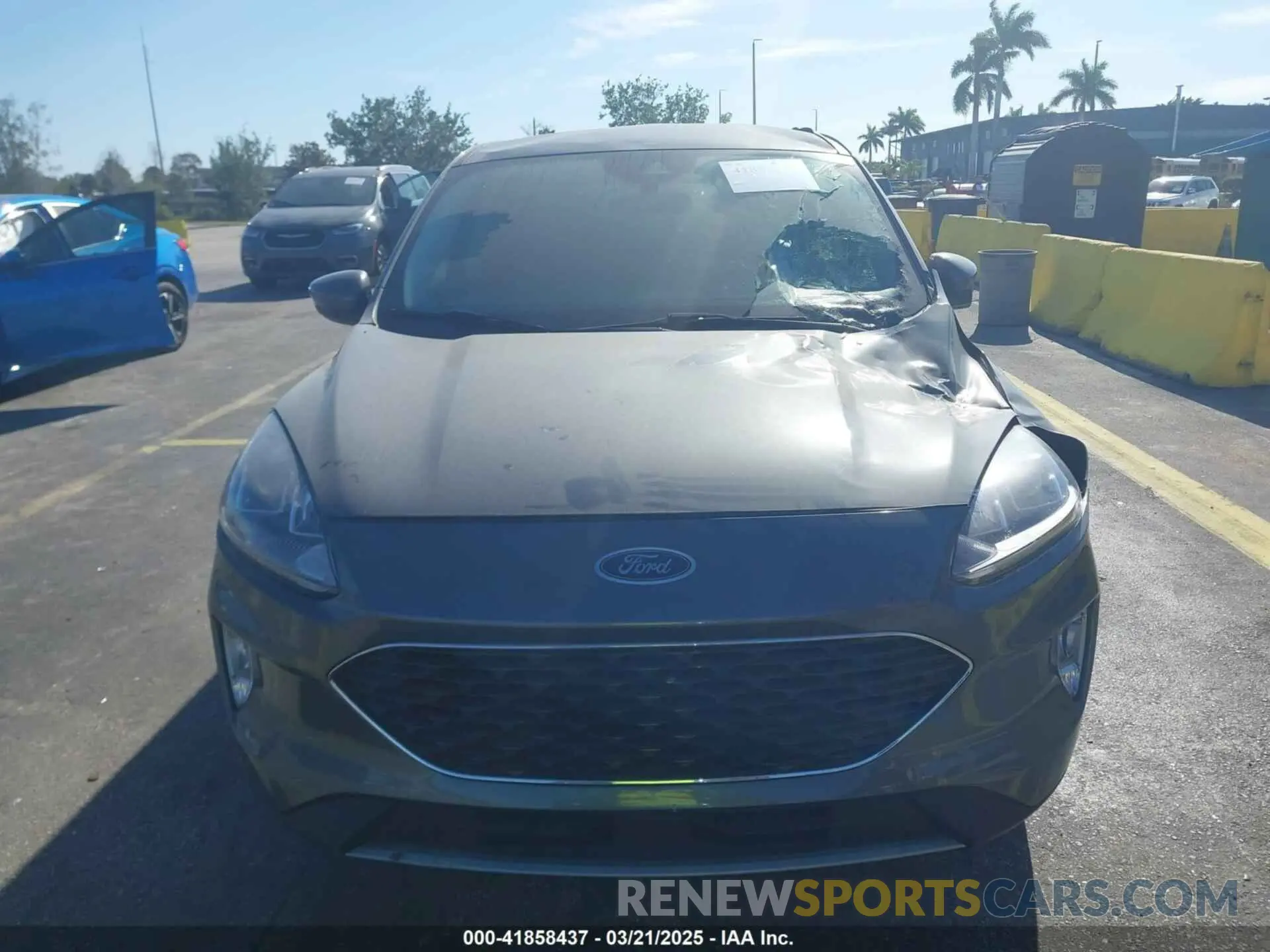 12 Фотография поврежденного автомобиля 1FMCU0H61NUB35798 FORD ESCAPE 2022