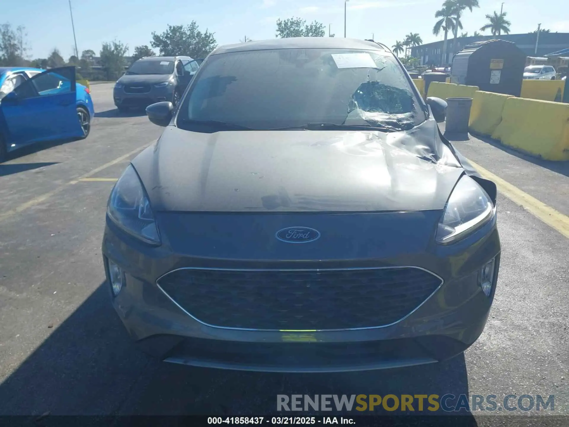 6 Фотография поврежденного автомобиля 1FMCU0H61NUB35798 FORD ESCAPE 2022