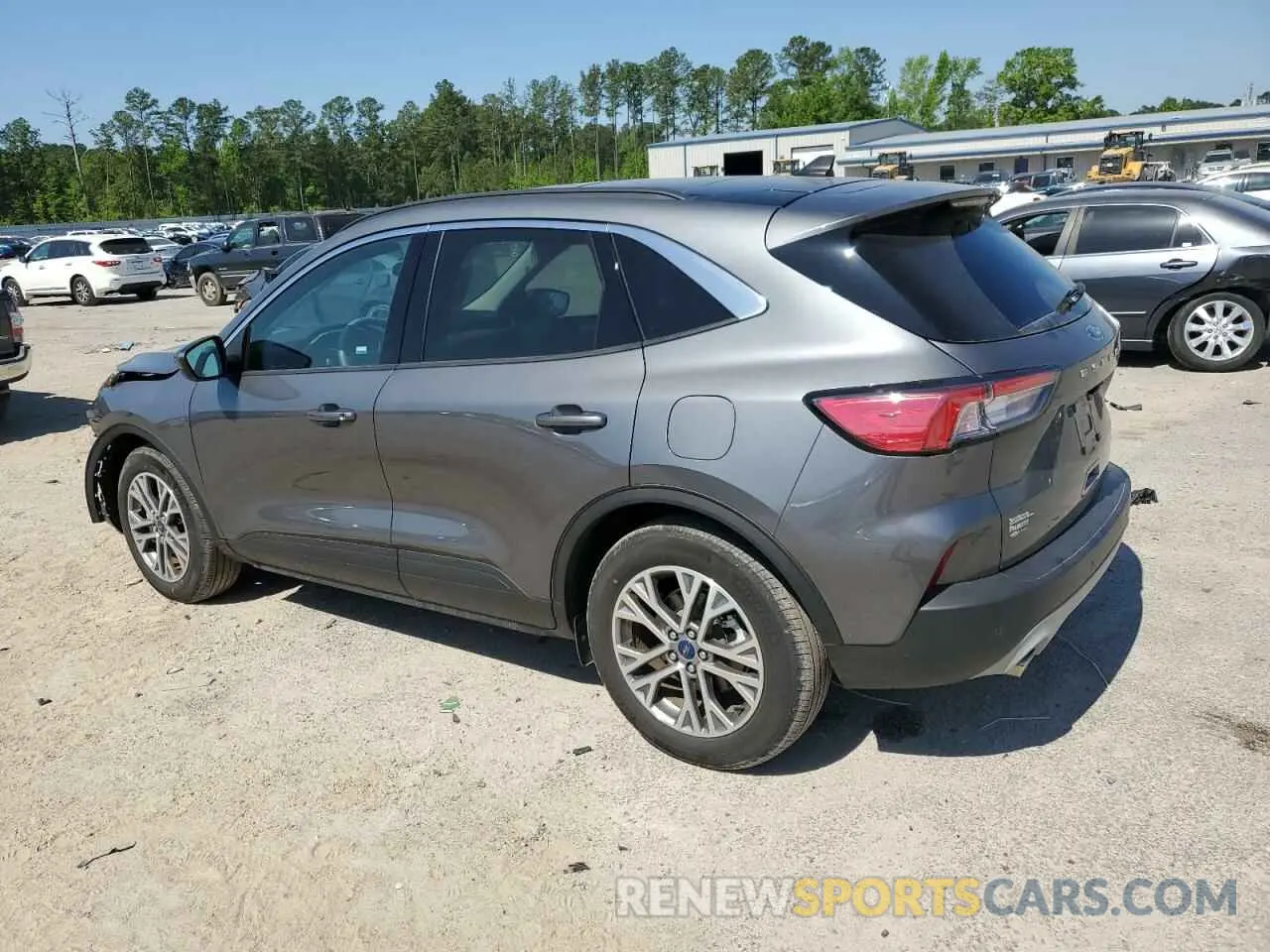 2 Photograph of a damaged car 1FMCU0H61NUB63956 FORD ESCAPE 2022