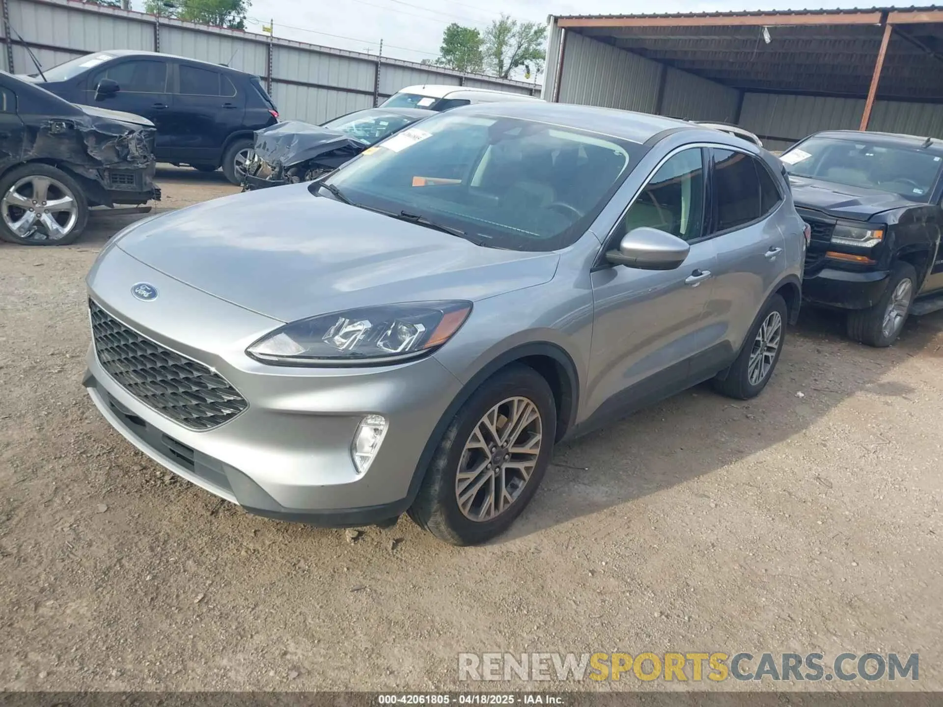 2 Photograph of a damaged car 1FMCU0H62NUA17825 FORD ESCAPE 2022