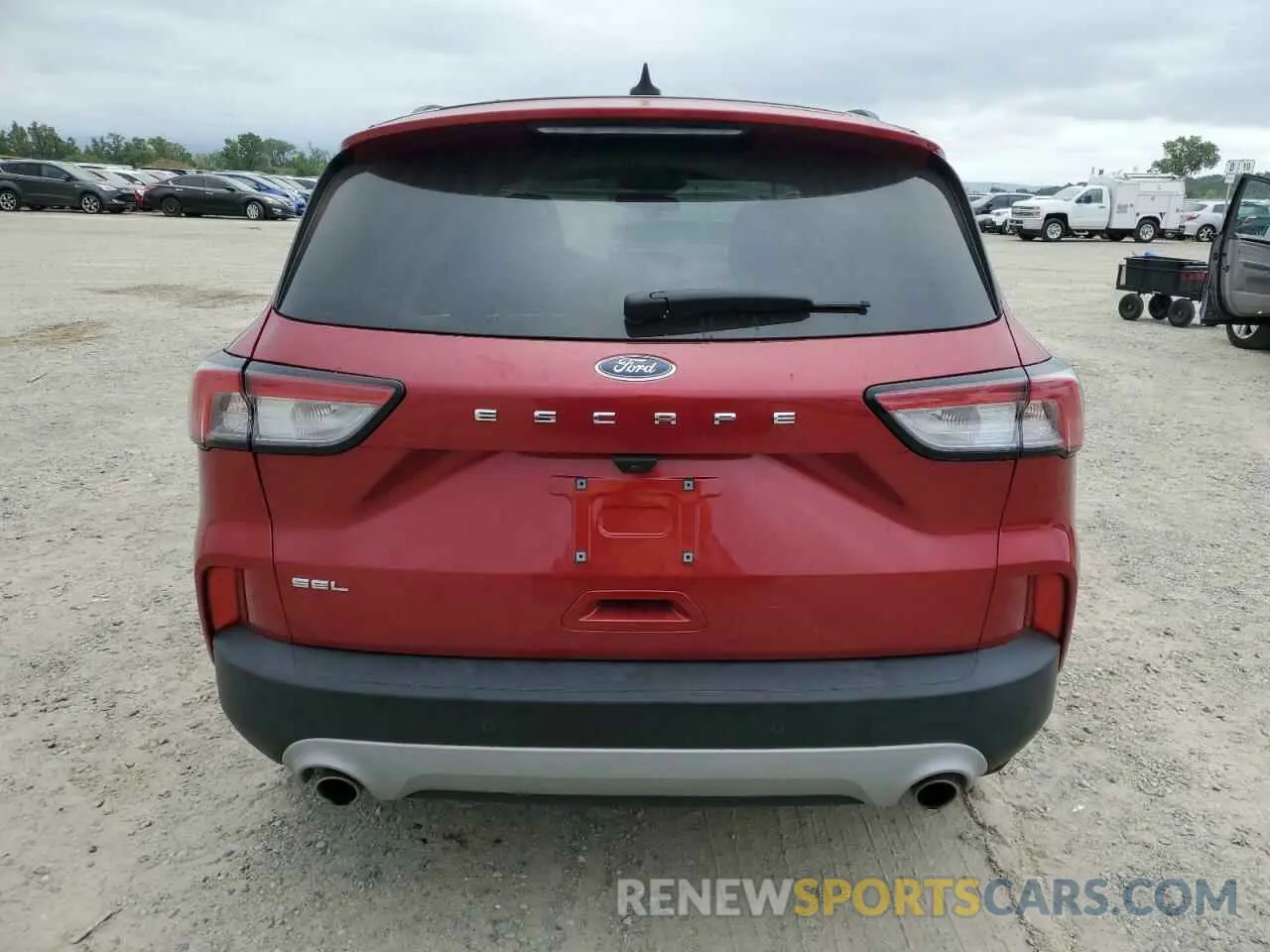 6 Photograph of a damaged car 1FMCU0H62NUB51766 FORD ESCAPE 2022