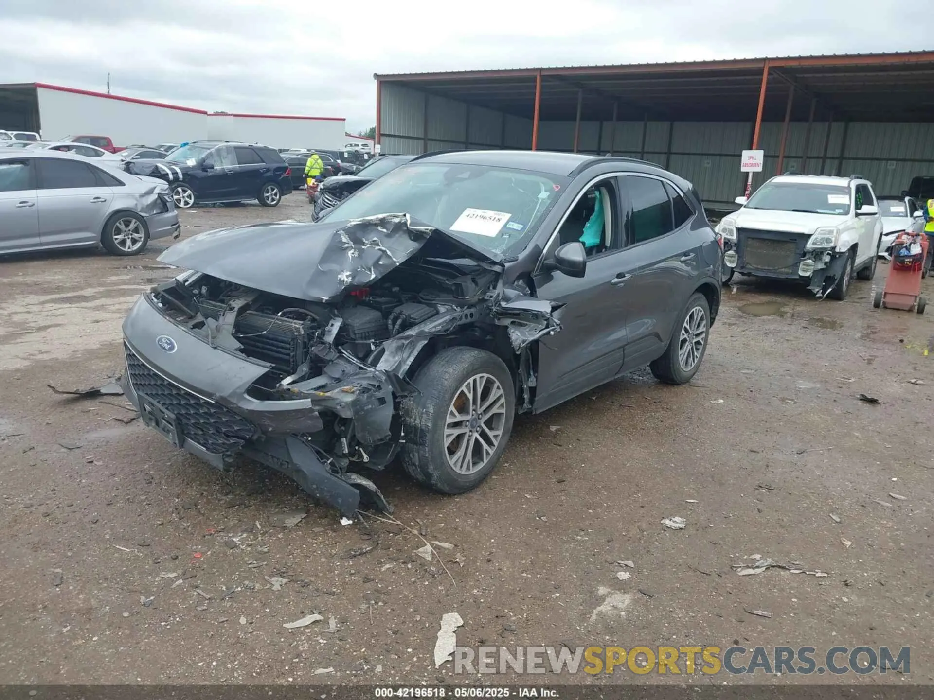 2 Photograph of a damaged car 1FMCU0H63NUA83591 FORD ESCAPE 2022