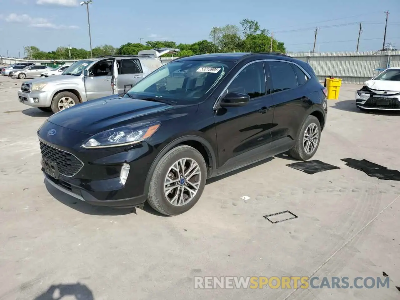 1 Photograph of a damaged car 1FMCU0H64NUB93775 FORD ESCAPE 2022